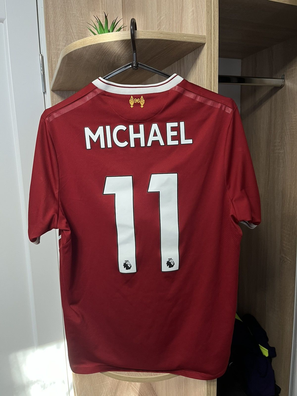New Balance Liverpool jersey season 17/18 size M #11 Size US M / EU 48-50 / 2 - 7 Thumbnail