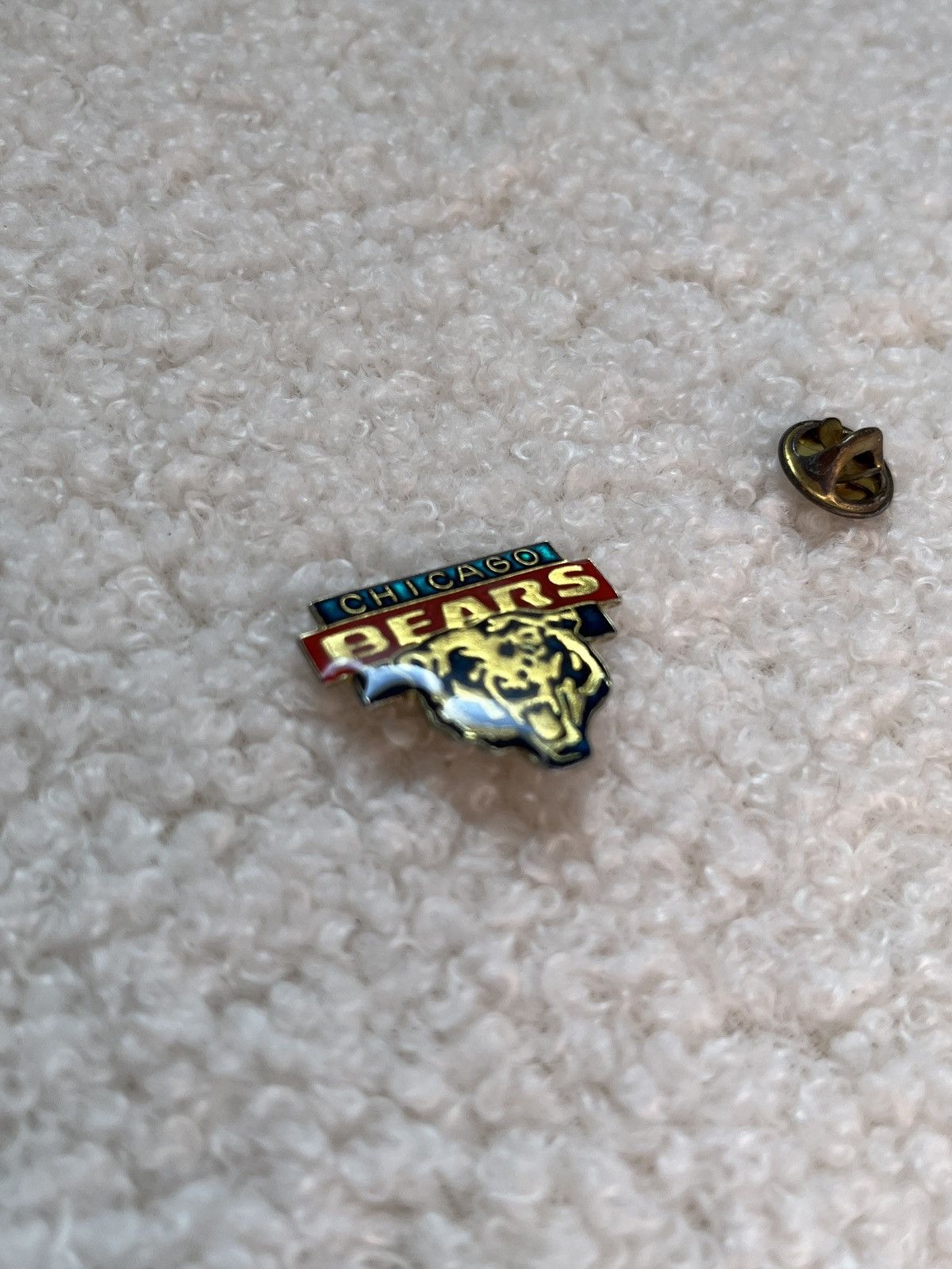 NFL Chicago Bears vintage pin Size ONE SIZE - 3 Thumbnail