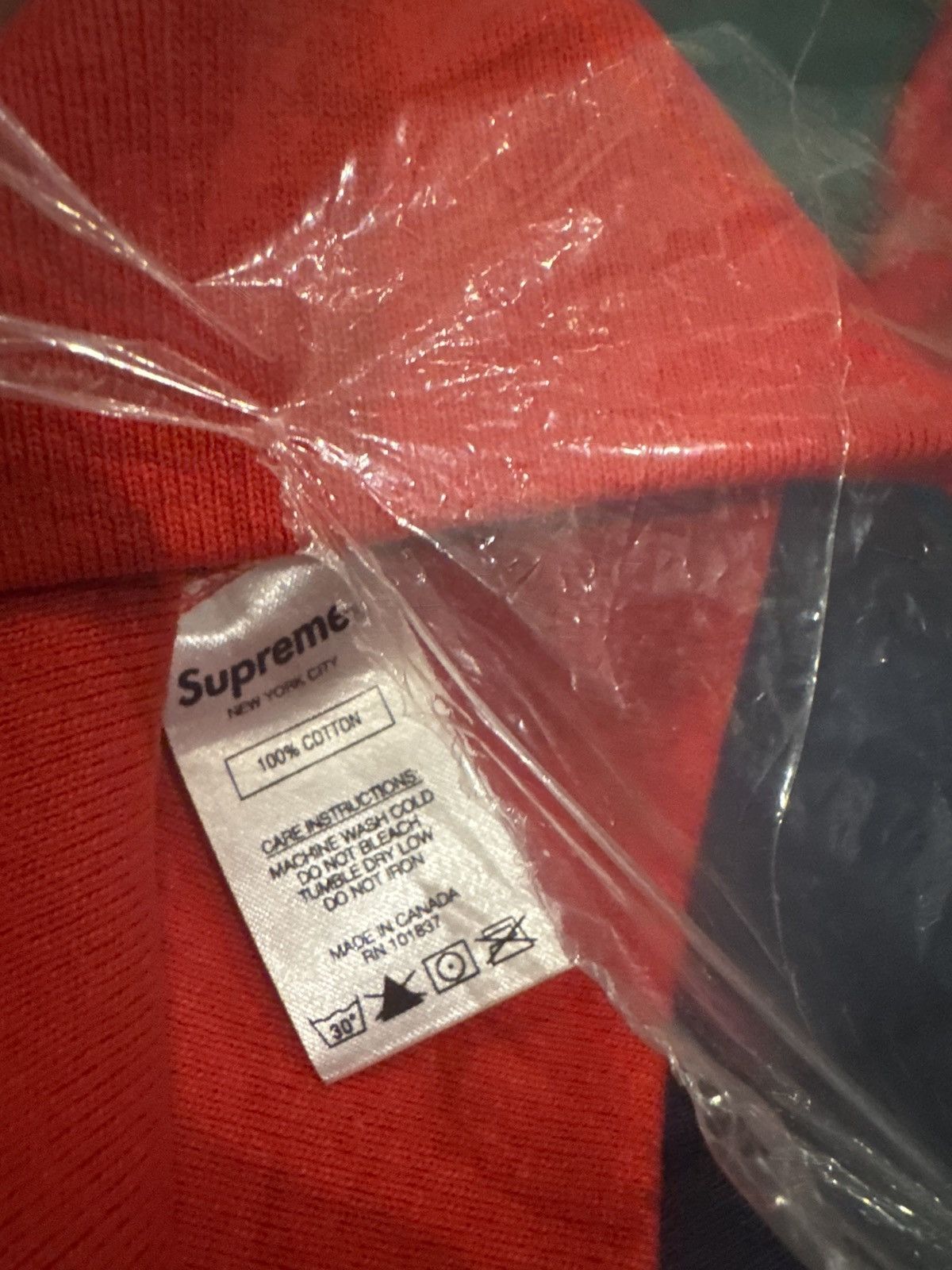 Supreme Supreme S Logo Colorblocked Hooded Sweatshirt Red size M Size US M / EU 48-50 / 2 - 3 Thumbnail
