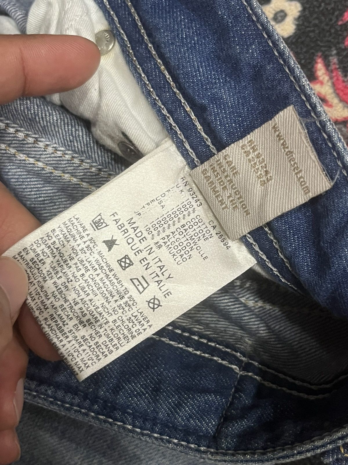 Diesel Vintage Diesel “Larkee” Blue Washed Distress Loose Leg Jeans Size US 31 - 21 Thumbnail