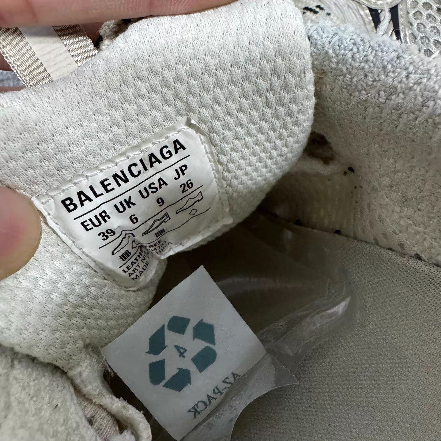 Balenciaga Balenciaga Distressed Dad Shoe 39 98 New Size US 9 / IT 39 - 7 Thumbnail