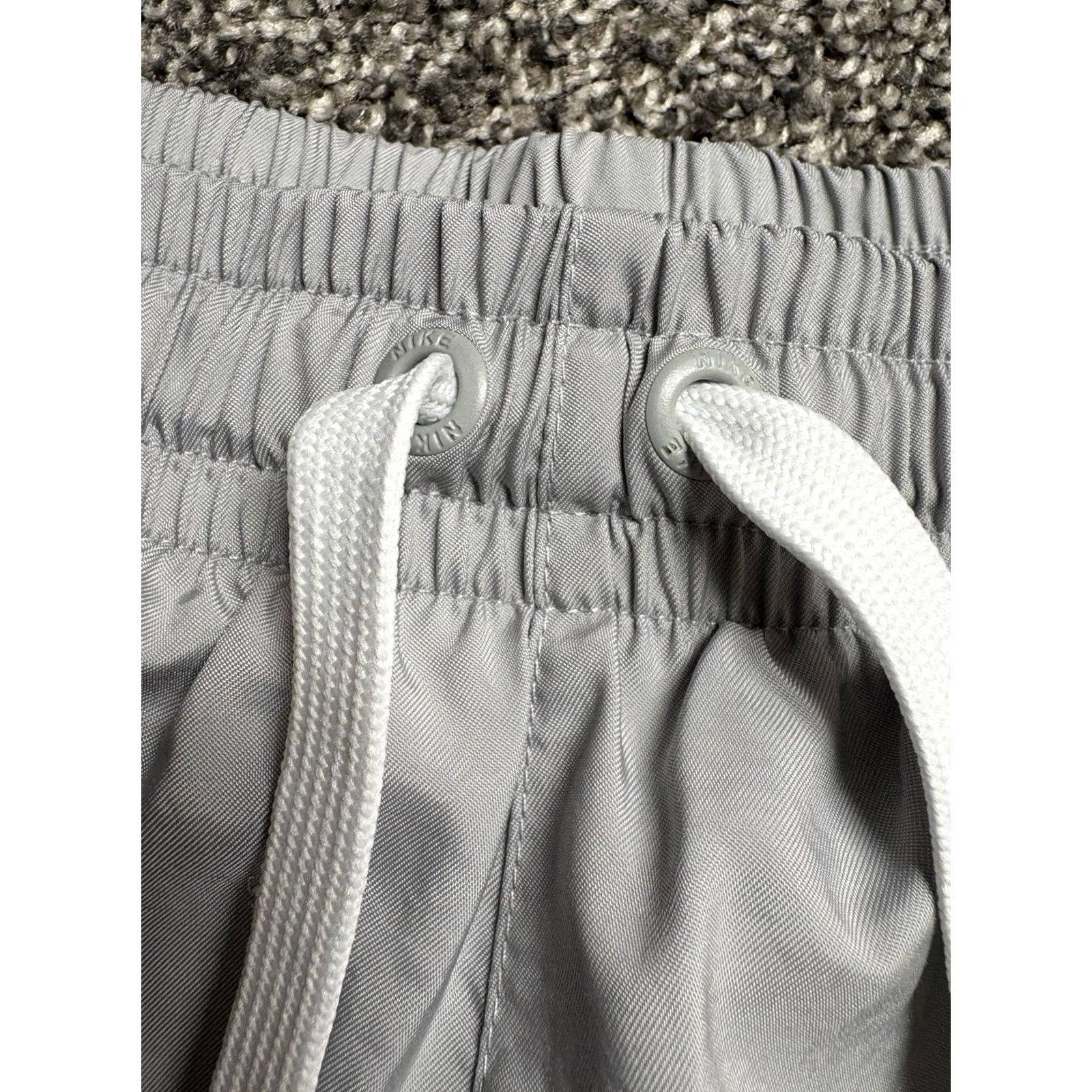 Nike Nike Sportswear Woven Flow Shorts Mens XL Platinum AR2382 Size US 36 / EU 52 - 5 Thumbnail