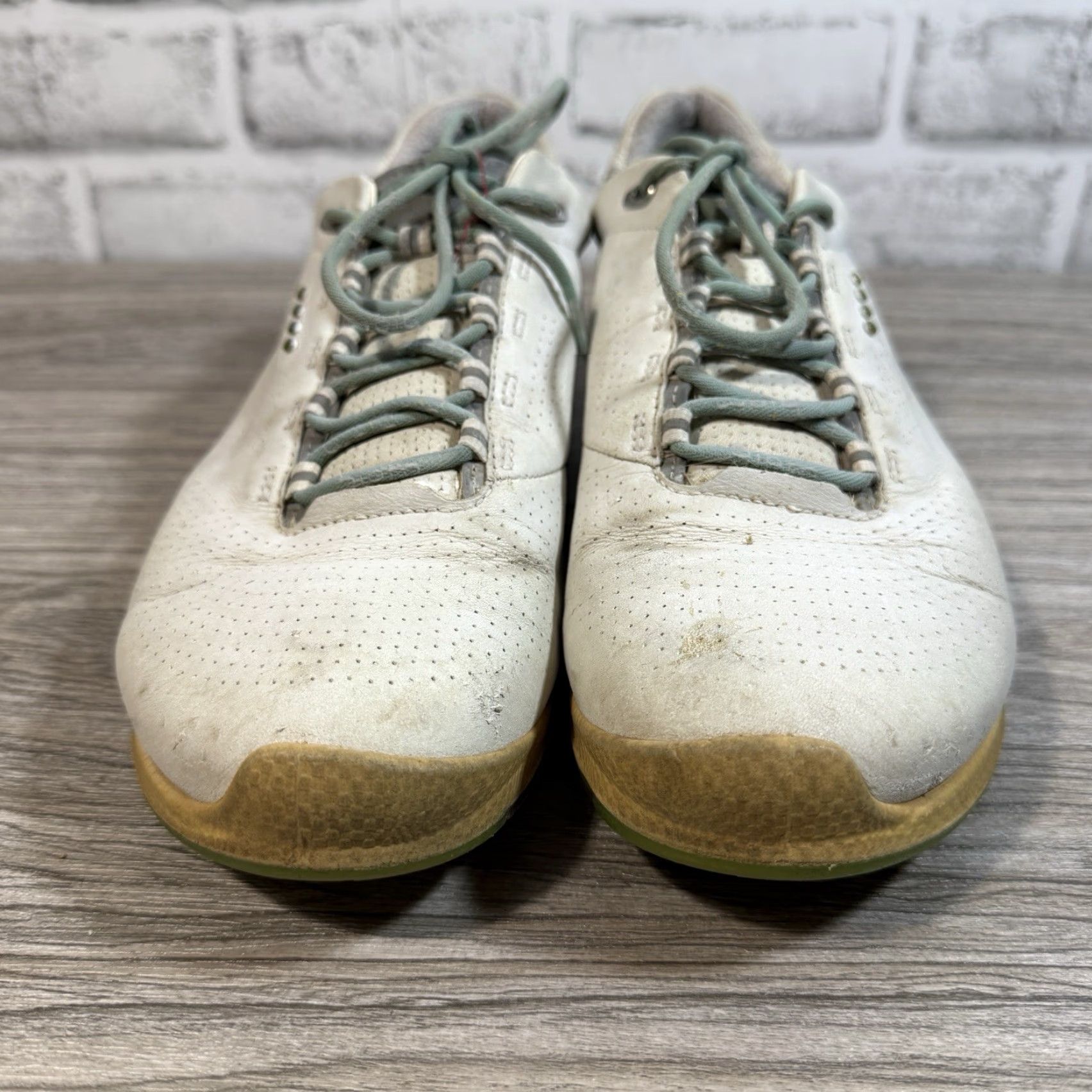 Ecco ECCO Natural Motion Women’s Sneakers Size US 9 / EU 40 Leather Beige Comfort Golf Casual Shoes Womens Size US 9 / IT 39 - 2 Thumbnail