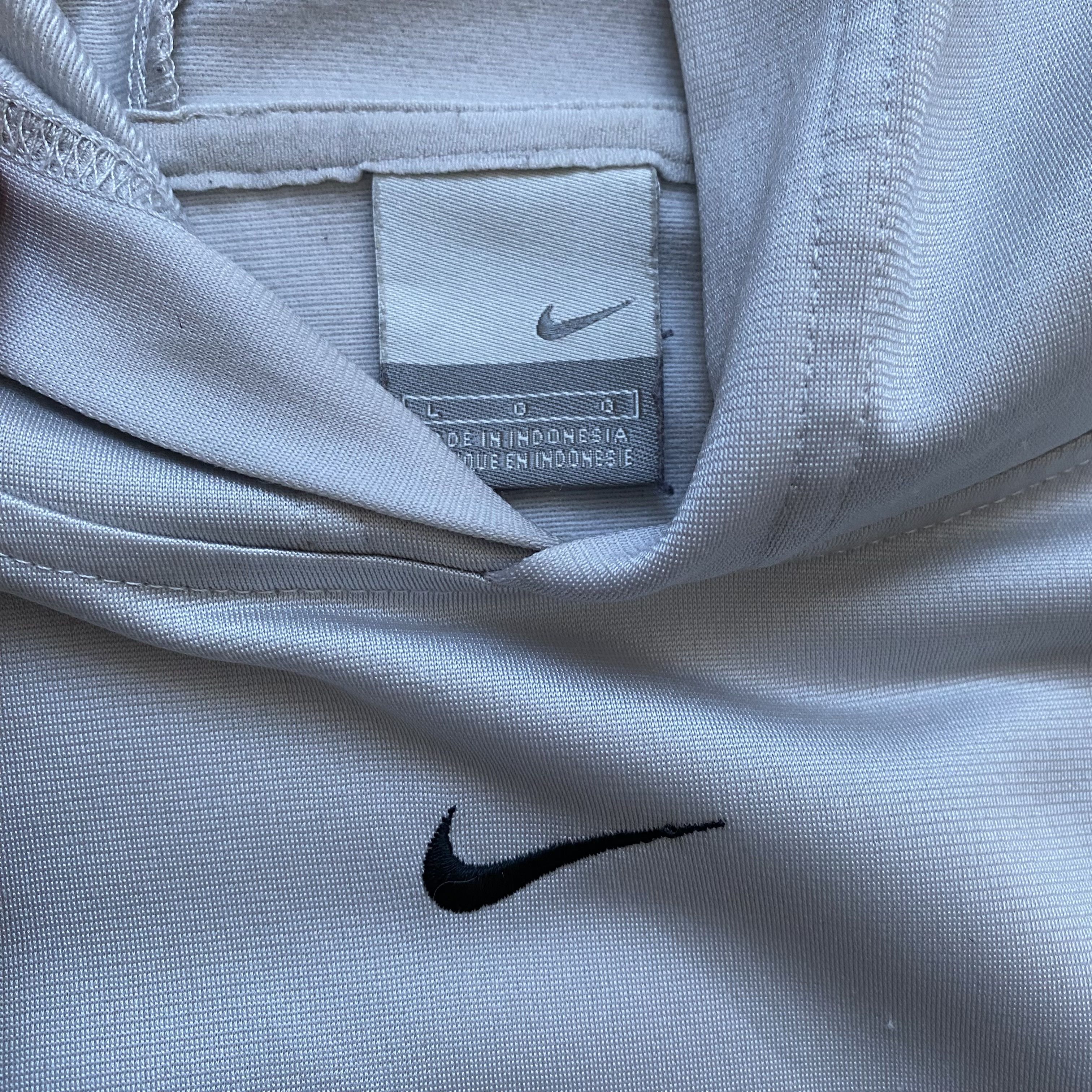 Nike 🔥Vintage Nike Centr swoosh Light hoodie Court Silver tags Size US L / EU 52-54 / 3 - 6 Thumbnail