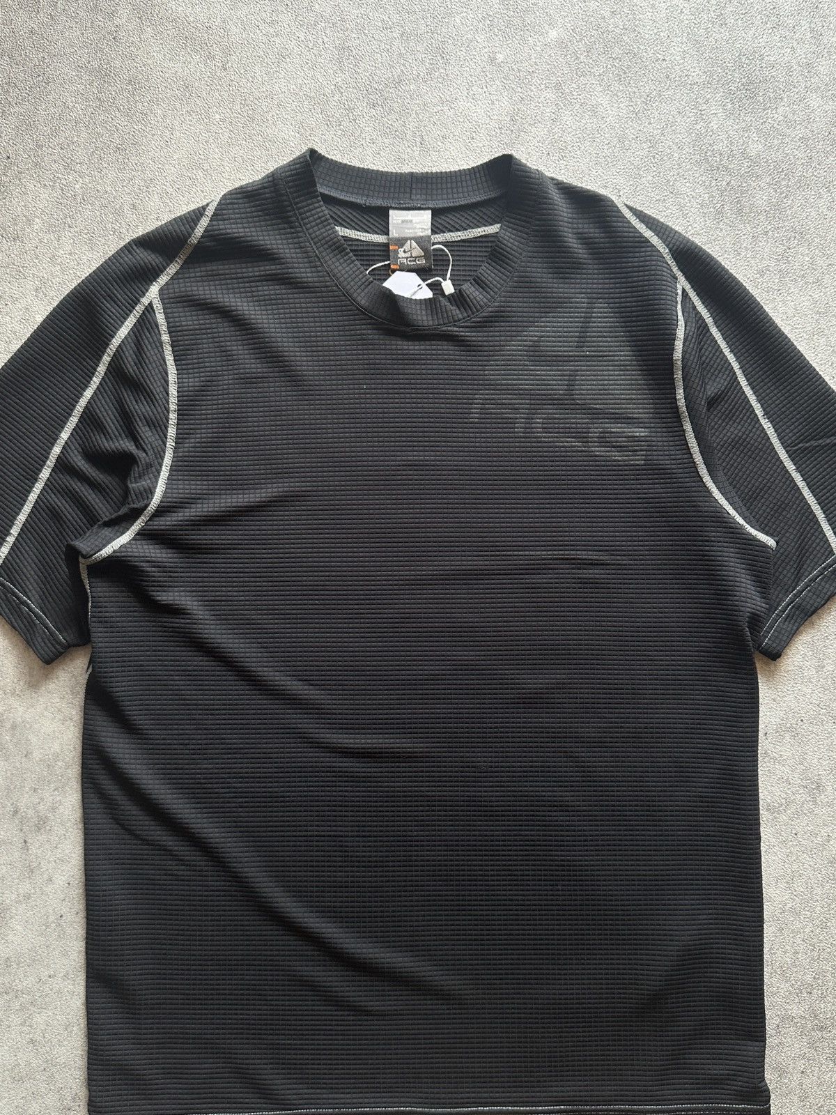 Nike × Nike ACG 2000s Nike ACG Big Logo Tee Size US M / EU 48-50 / 2 - 2 Thumbnail