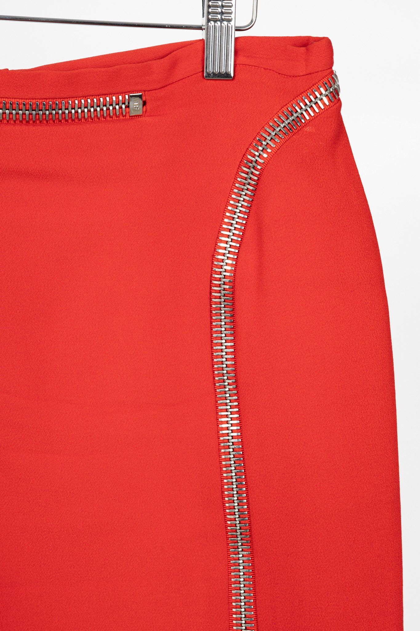Tom Ford Tom Ford Red Crepe Zip-Trim Pencil Skirt Size 28" / US 6 / IT 42 - 4 Thumbnail