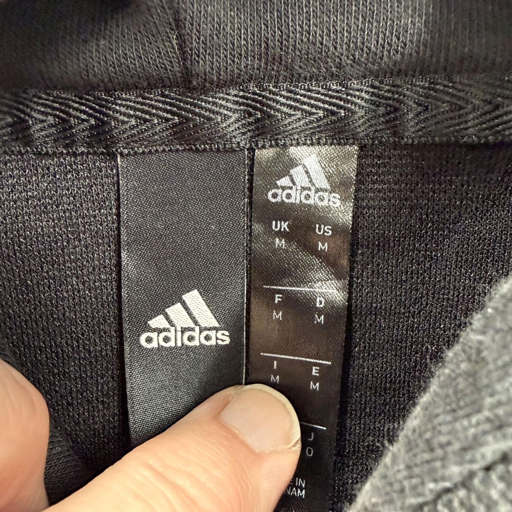 Adidas Adidas Mens Black Hoodie M Regular Pullover Embroidered Logo Sport Polyester Knit Fleece Size US M / EU 48-50 / 2 - 3 Thumbnail