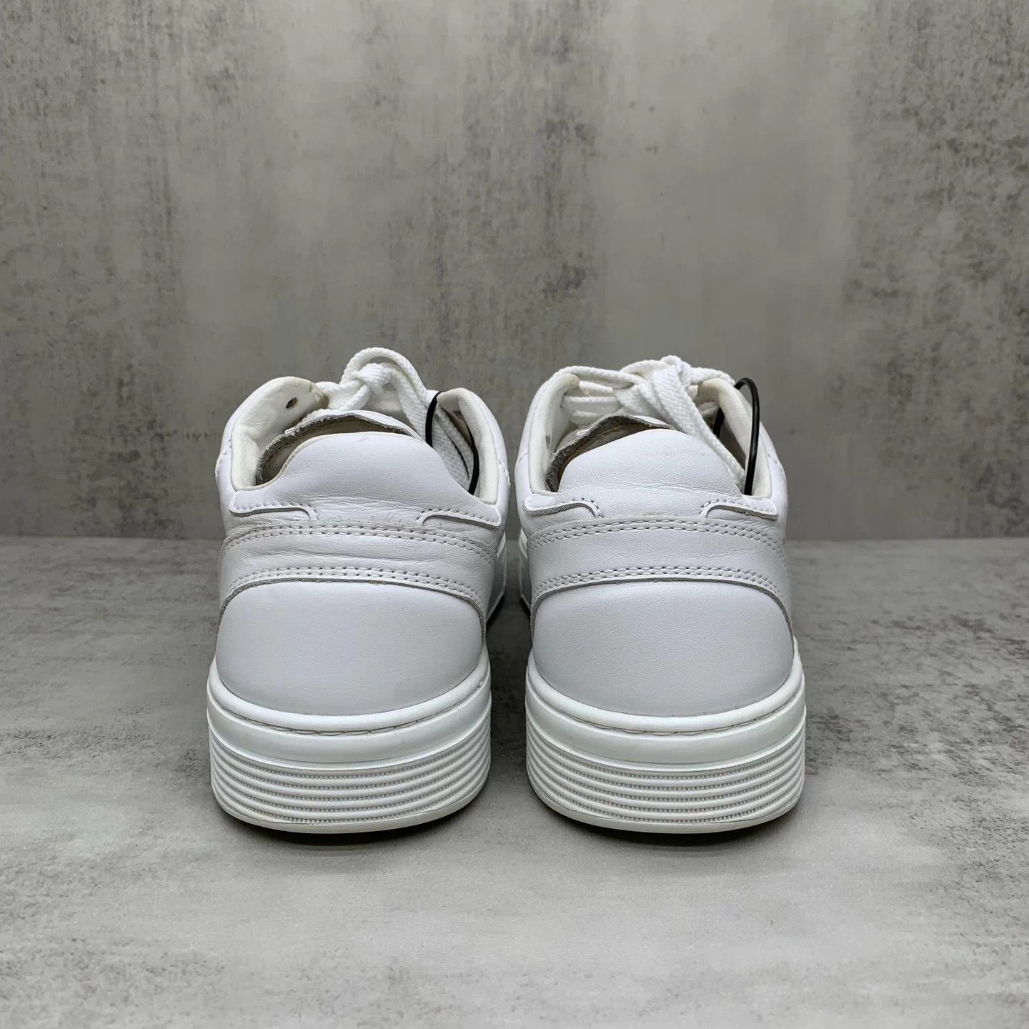 Chanel Chanel white side logo sneakers 37 98 New Size US 6 / IT 36 - 5 Thumbnail