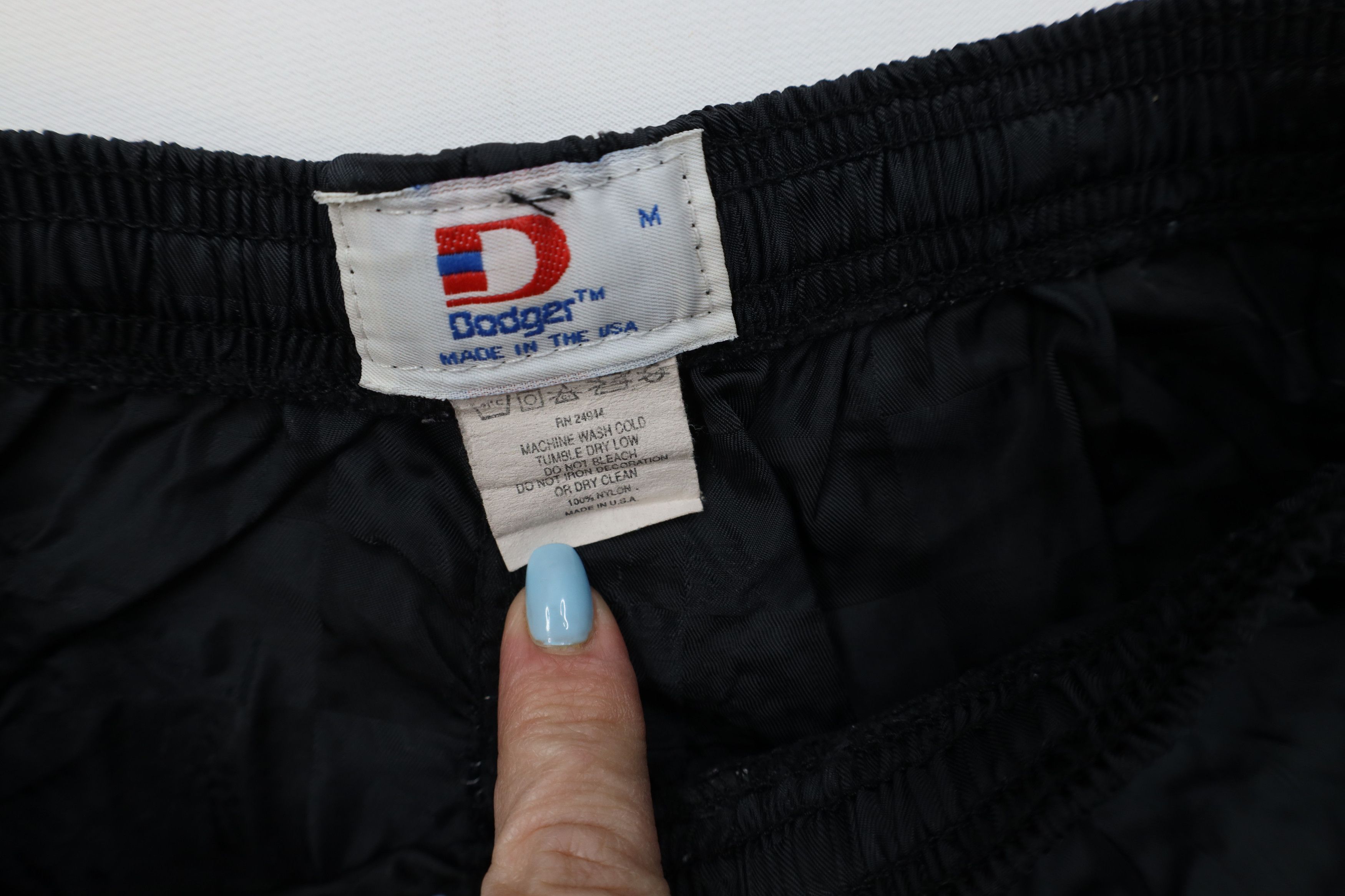 Vintage Vintage 90s Checkered Nylon Running Soccer Shorts Black USA Size US 32 / EU 48 - 7 Thumbnail