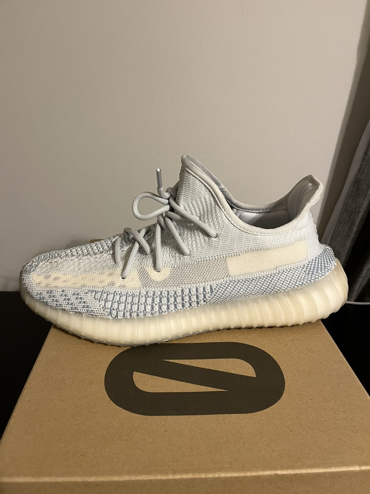 Adidas × Yeezy Yeezy Boost 350 V2 ‘Cloud White’ Size US 10 / EU 43 - 9 Thumbnail