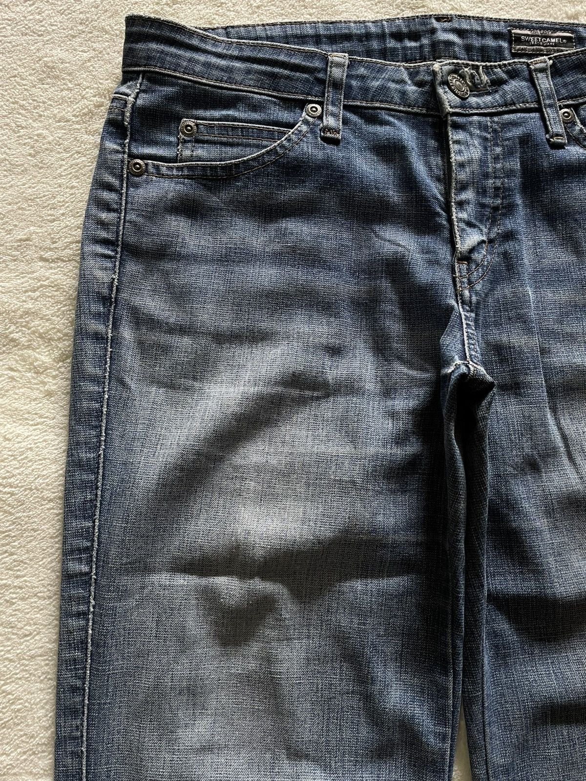 Japanese Brand Vintage Sweet Camel Boot Cut Faded Mudwash Dark Blue Jeans Size 30" / US 8 / IT 44 - 5 Thumbnail