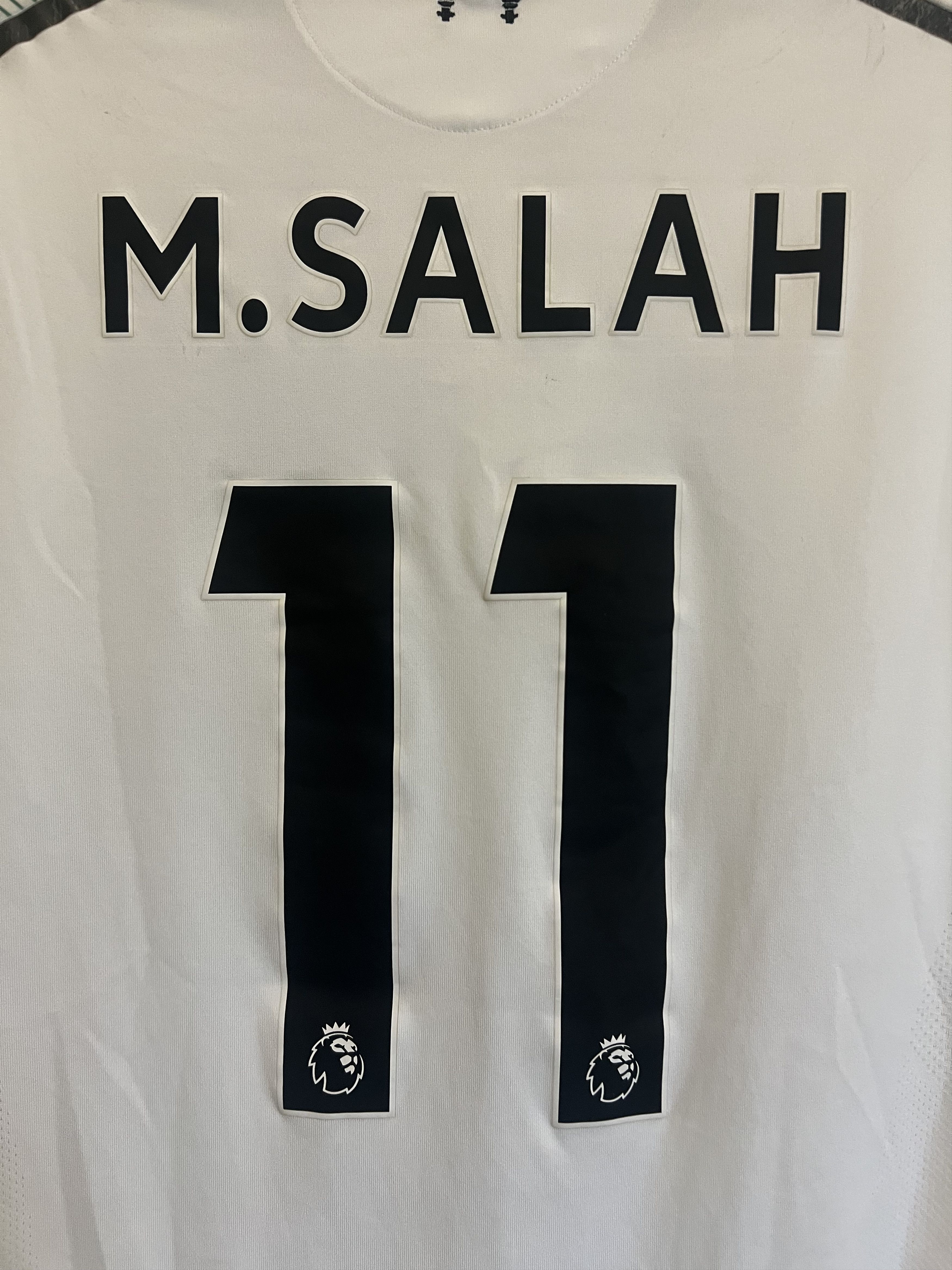 New Balance Liverpool Mohamed Salah 17/18 Vintage Away Soccer Jersey Size US L / EU 52-54 / 3 - 3 Thumbnail