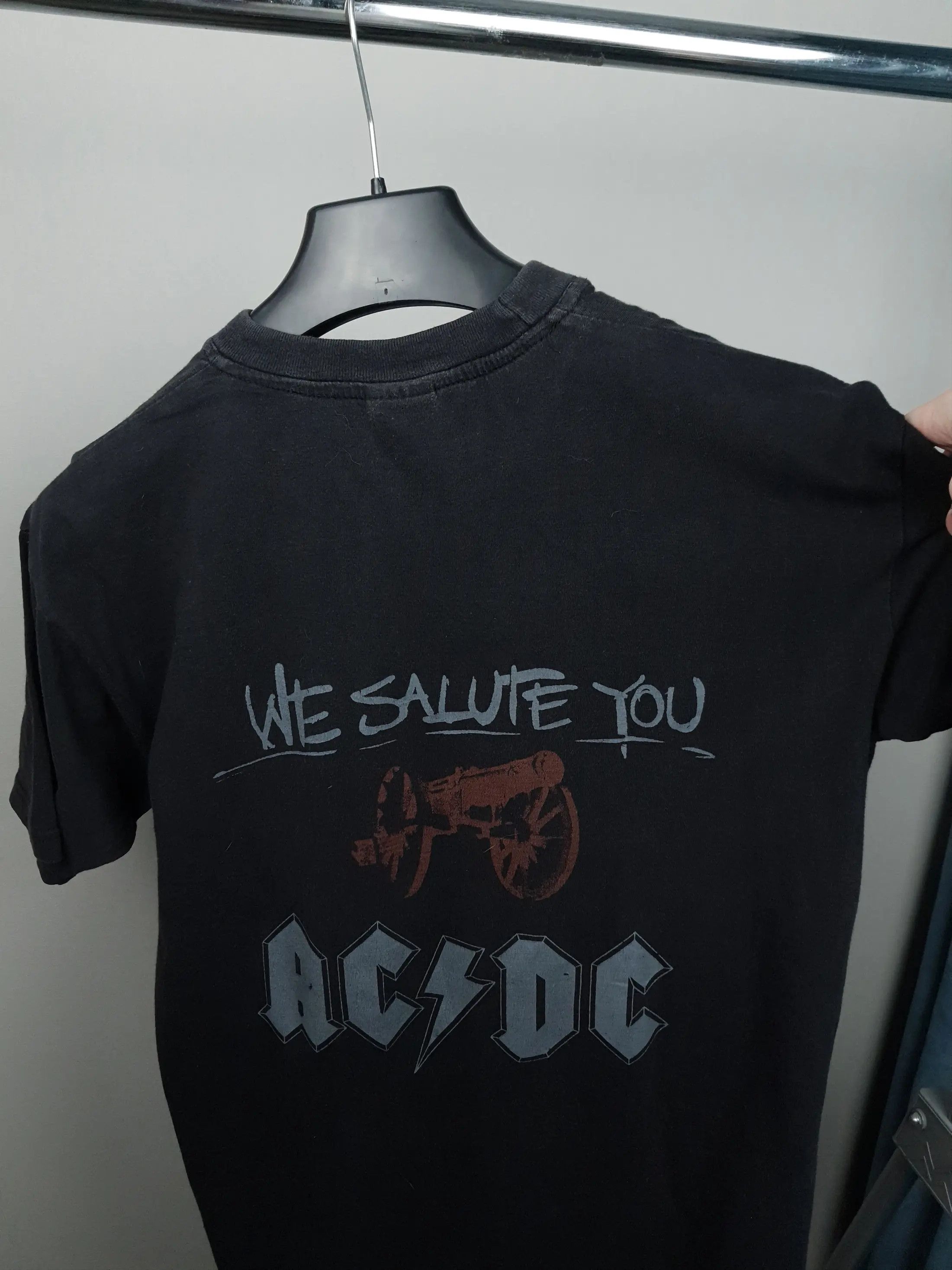 AC/DC AC🗲DC We Salute You Vintage Crewneck Graphic 00s Tee Size US M / EU 48-50 / 2 - 2 Thumbnail