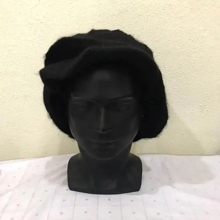 Mila Schon × Vintage Mila Schon Plain Beanie Hat Size ONE SIZE - 3 Thumbnail