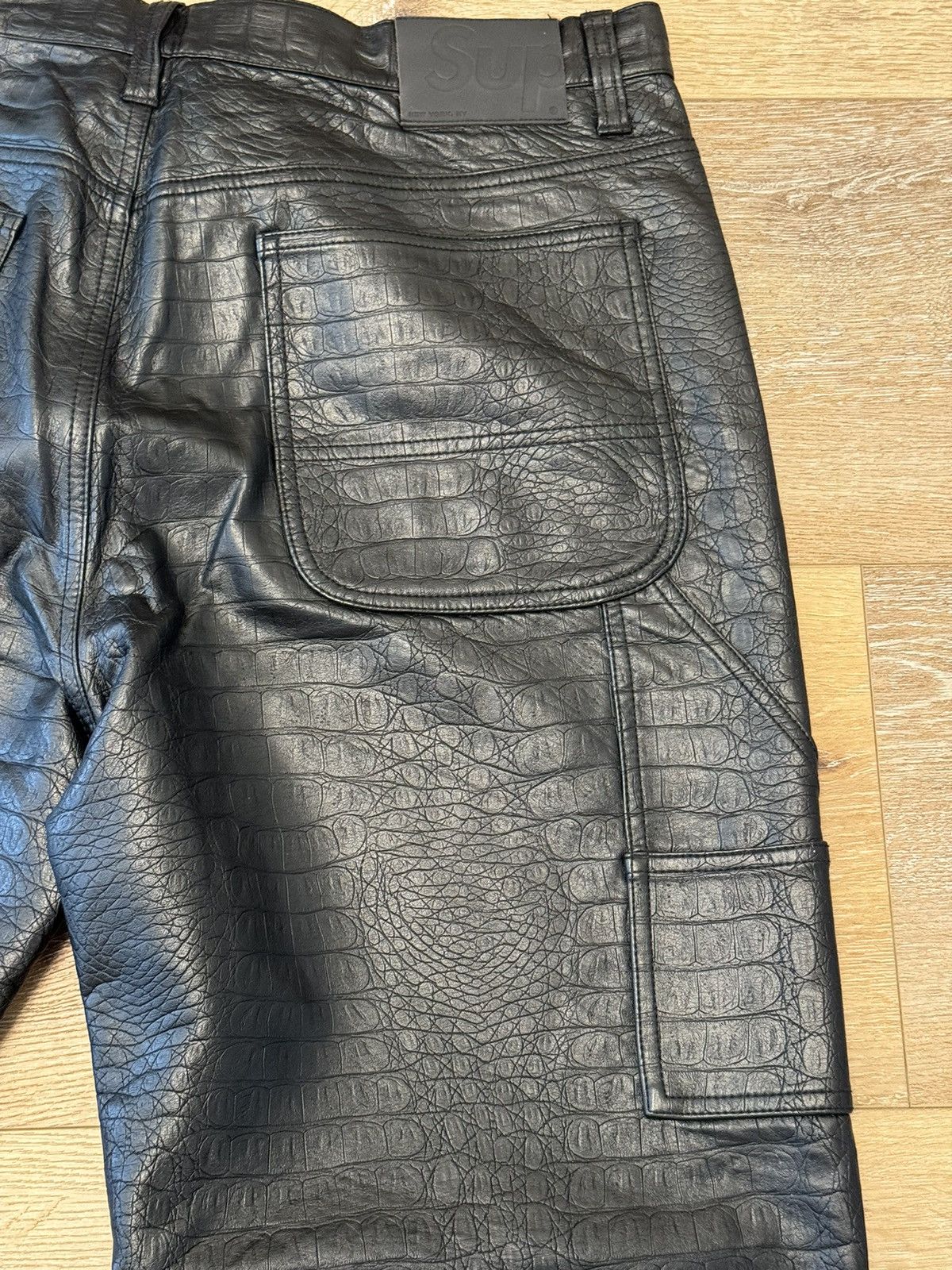 Supreme Supreme Crocodile Leather Carpenter Pant Size US 34 / EU 50 - 7 Thumbnail