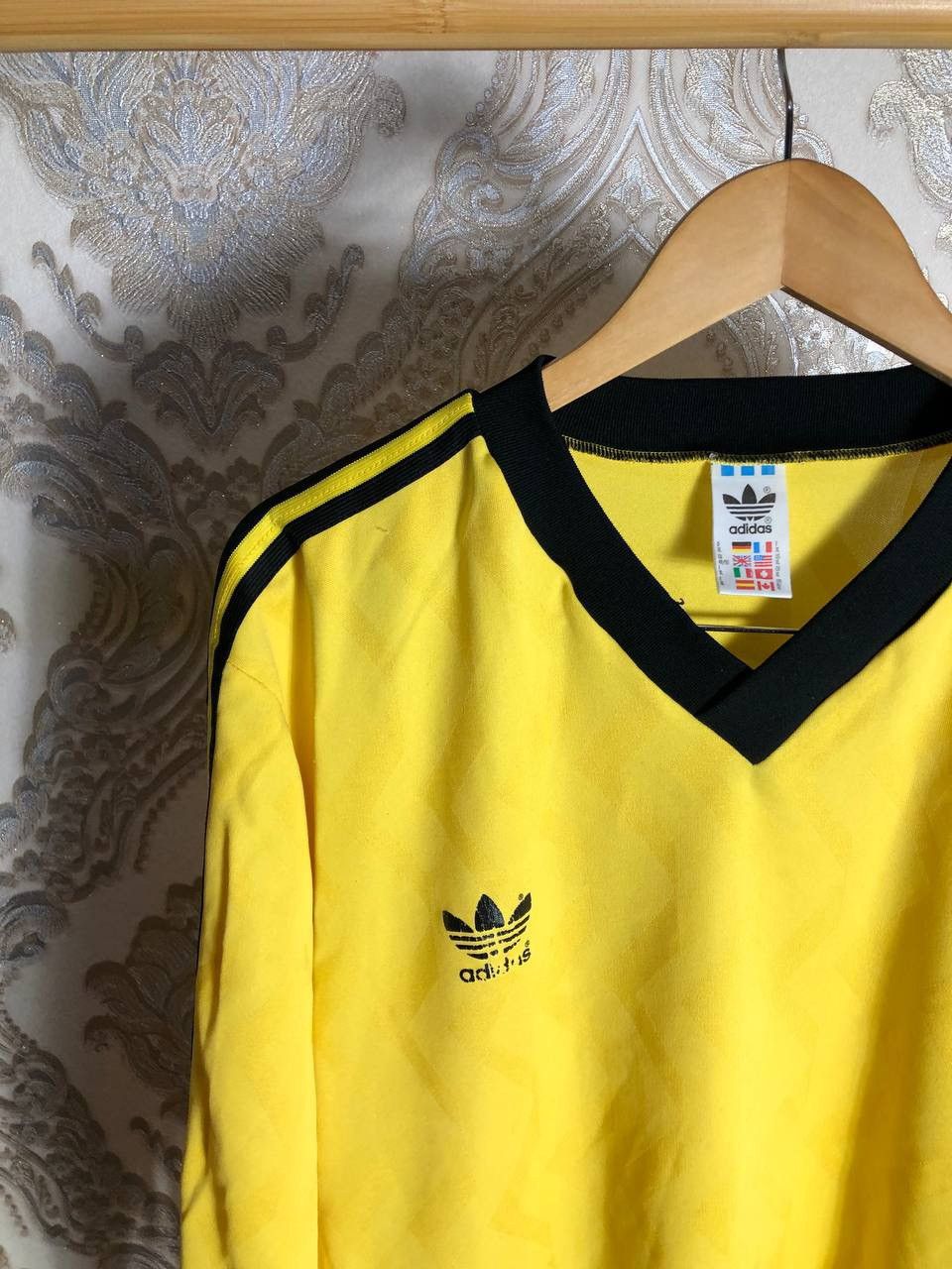 Adidas VINTAGE ADIDAS GERMANY RETRO SOCCER JERSEY BAYERN Y2K 90s Size US XL / EU 56 / 4 - 3 Thumbnail