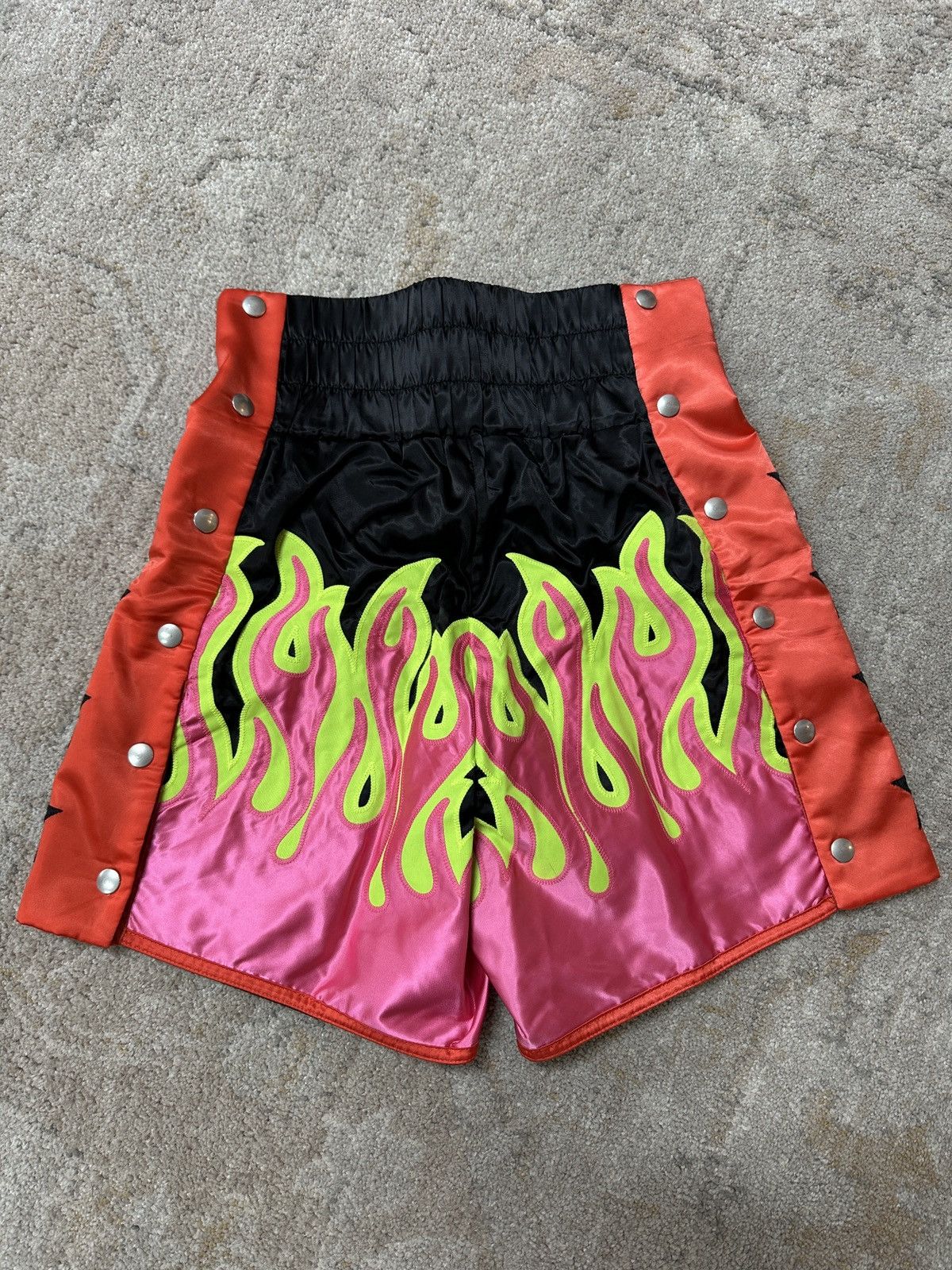 Palm Angels Burning Fighter Embroidered Shorts Size US 26 / EU 42 - 4 Thumbnail
