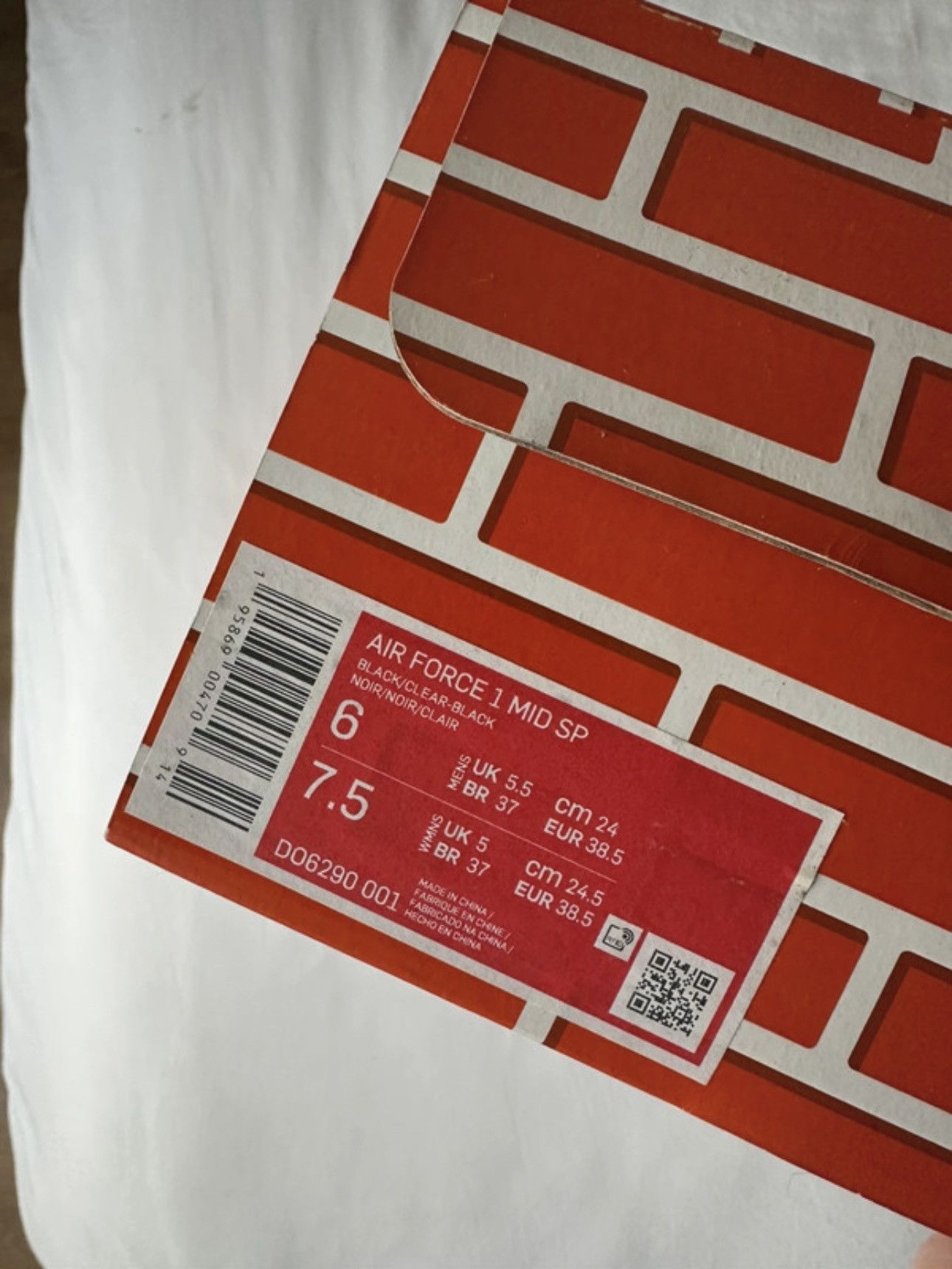 Off-White Off-White x Air Force 1 Mid 'Black' Size US 5.5 / EU 38 - 10 Thumbnail