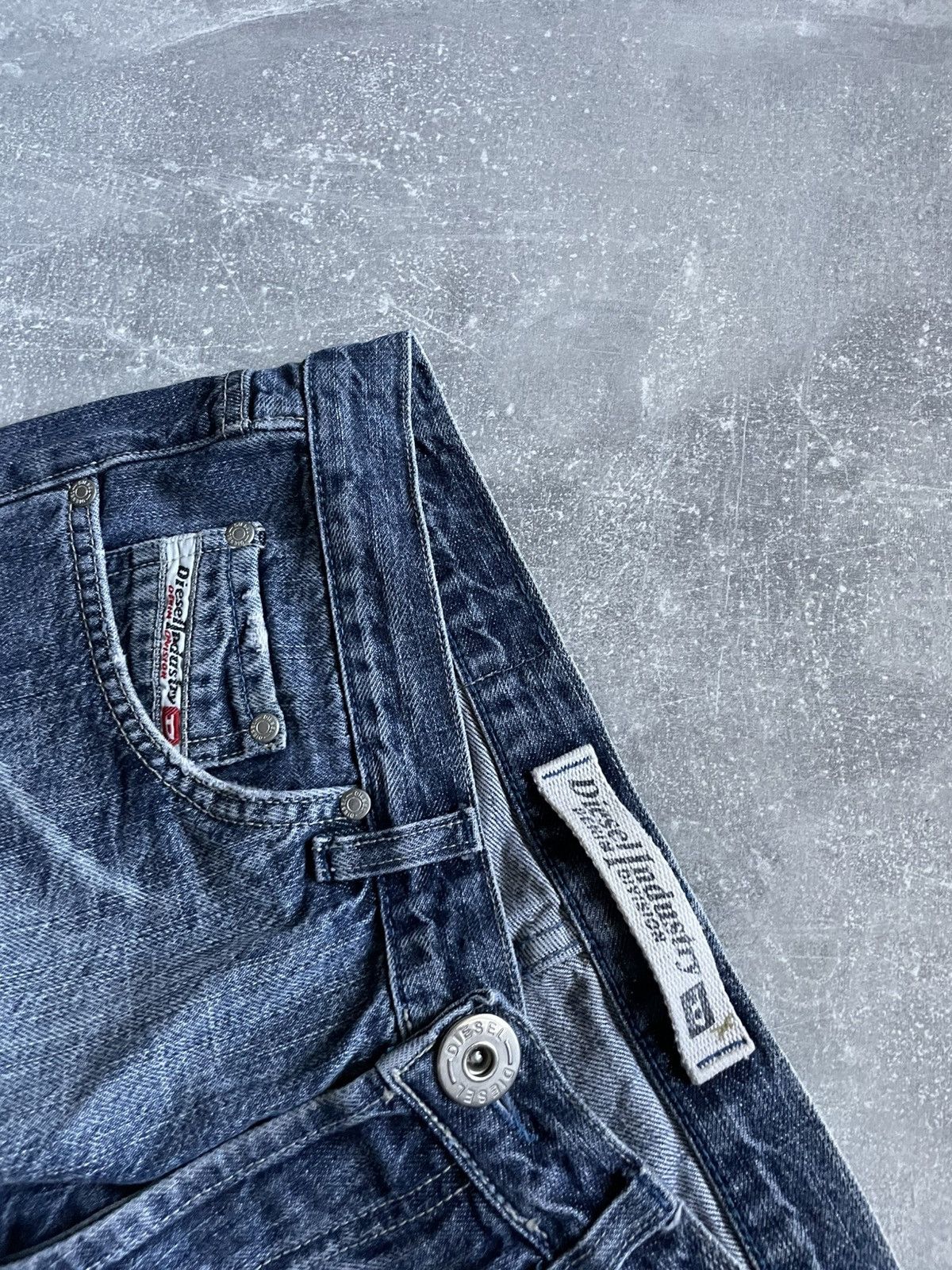 Diesel Vintage Diesel Jeans Distressed Faded Flared Wide Baggy Y2K Size US 33 - 7 Thumbnail