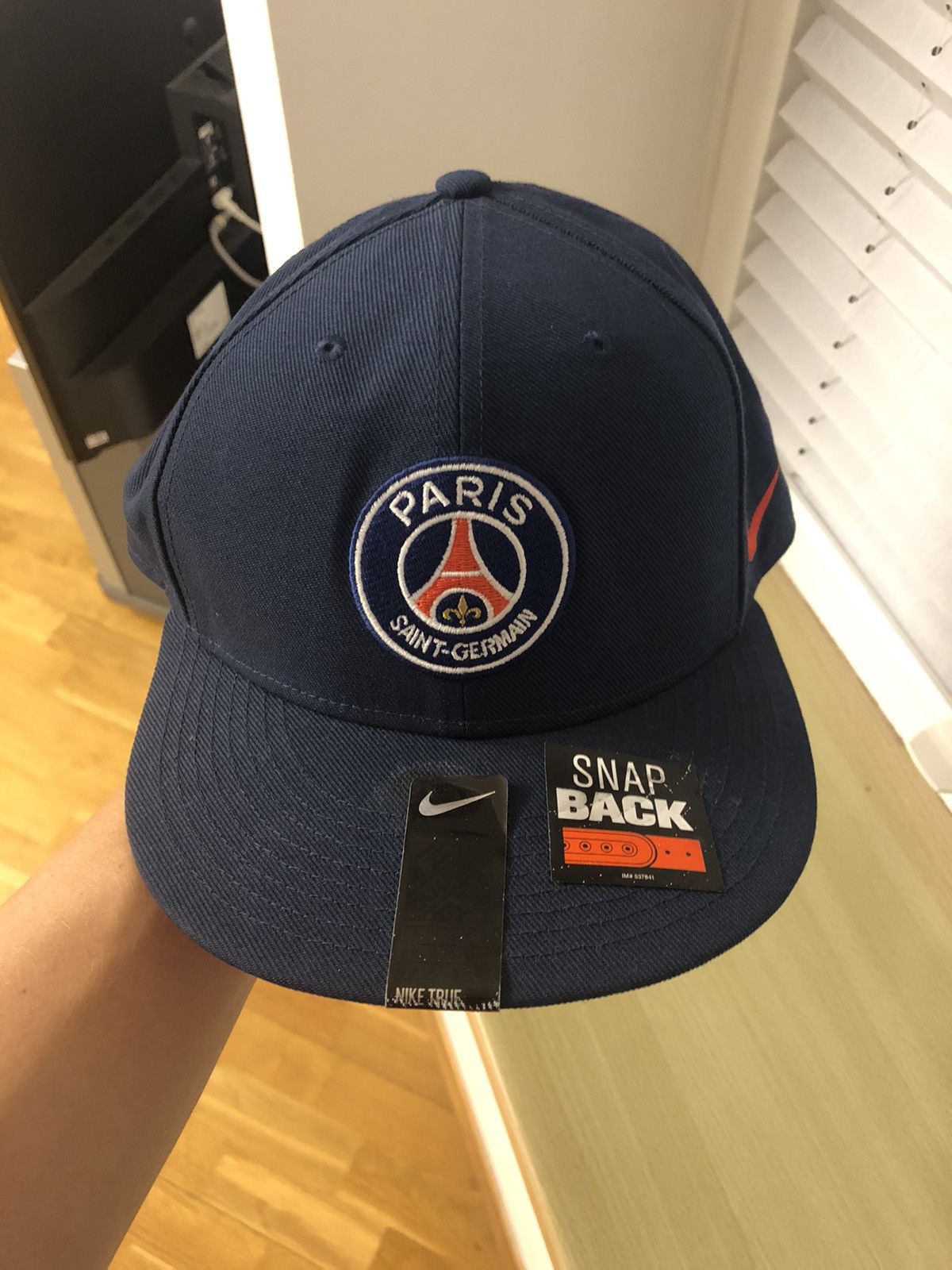 Nike NIKE PARIS SAINT GERMAIN FOOTBALL SOCCER PSG HAT CAP Size ONE SIZE - 1 Thumbnail
