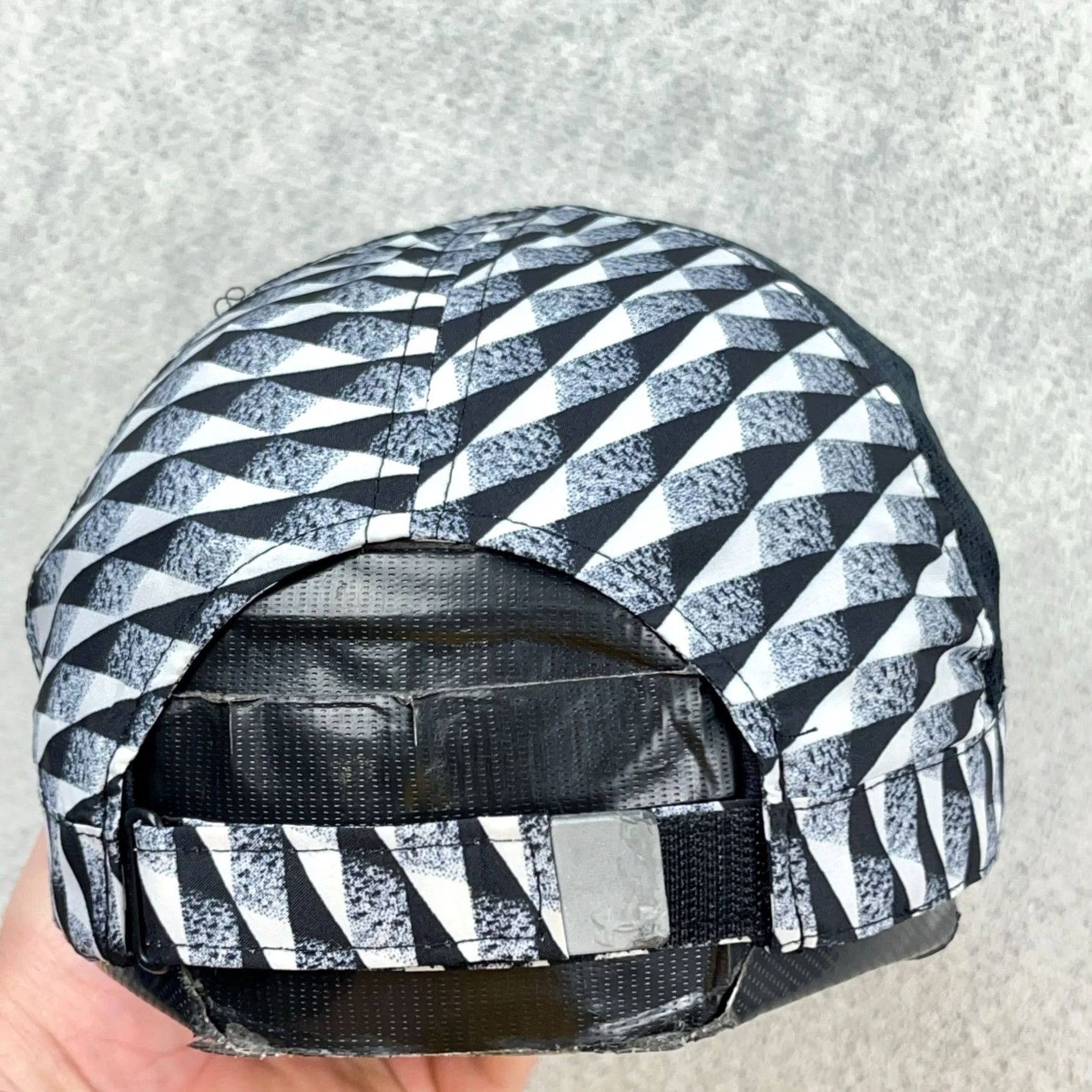 Under Armour Under Armour Hat Cap Women Strap Back Performance Running Geometric Gym Ladies Size ONE SIZE - 5 Thumbnail
