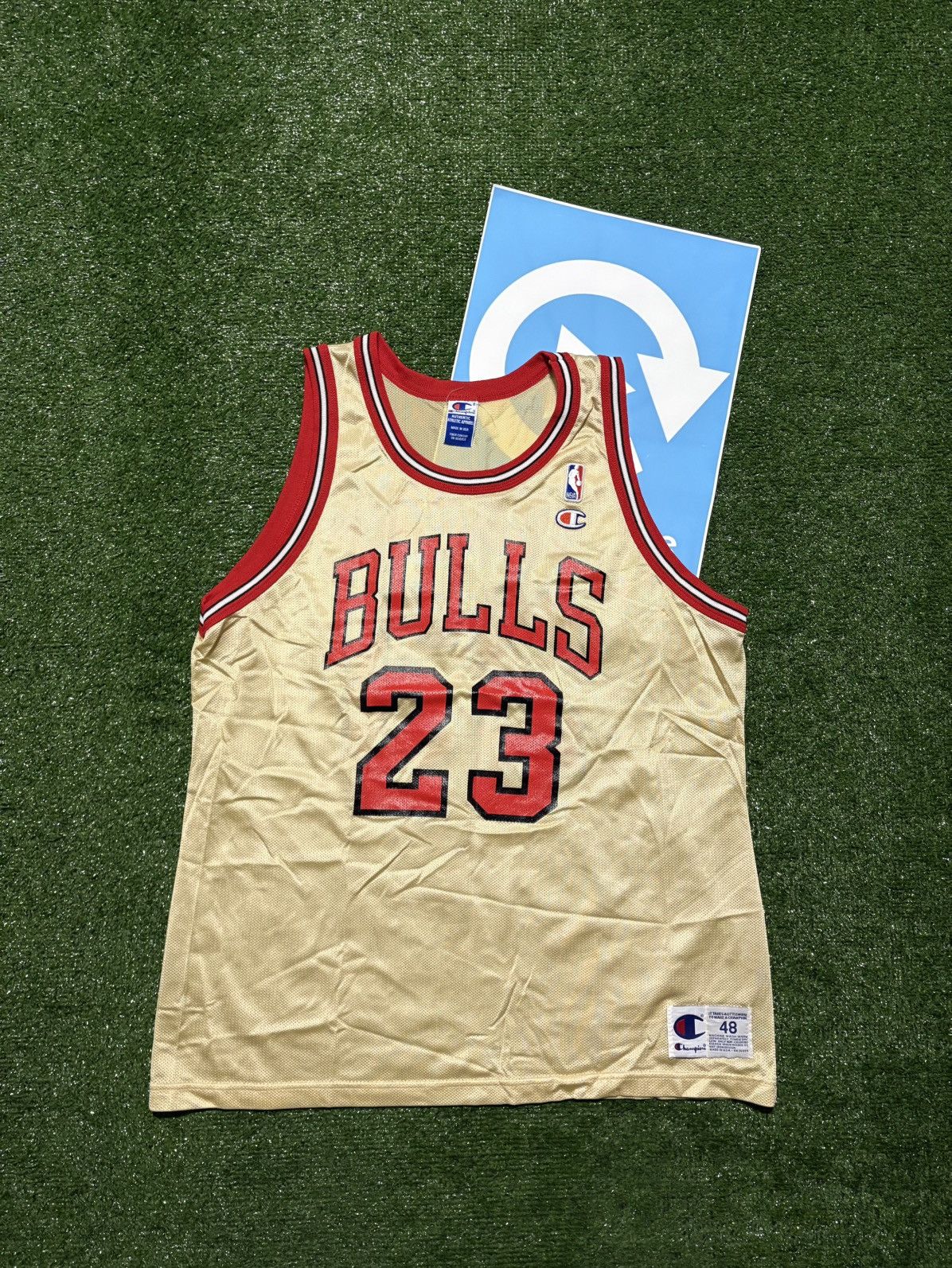 VINTAGE RARE CHICAGO BULLS CHAMPION MICHAEL JORDAN JERSEY