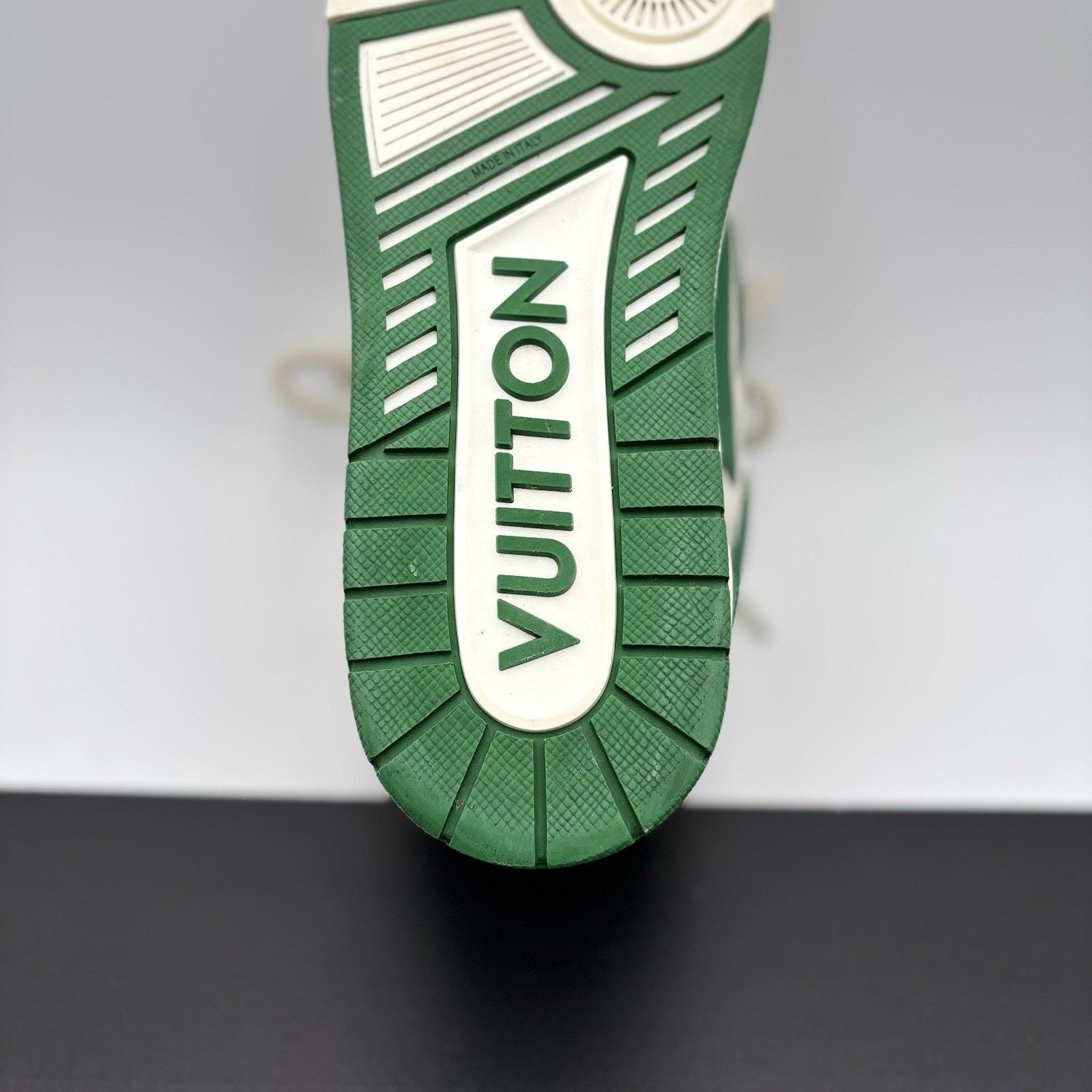 Louis Vuitton Louis Vuitton Skate ' Green, White ' | GREAT CONDITION! Size US 10.5 / EU 43-44 - 9 Thumbnail