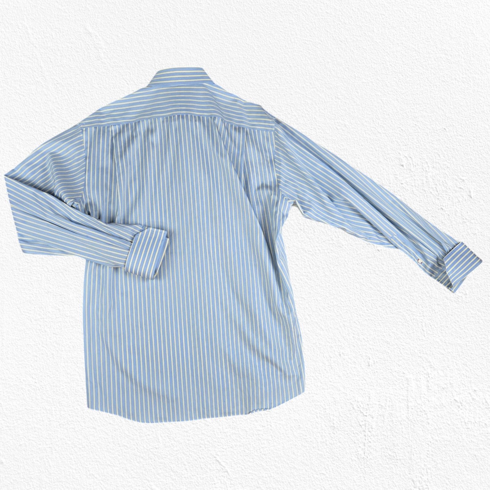Tommy Hilfiger Tommy Hilfiger Blue Stripe Button Up Dress Shirt Size Medium Size US M / EU 48-50 / 2 - 12 Thumbnail