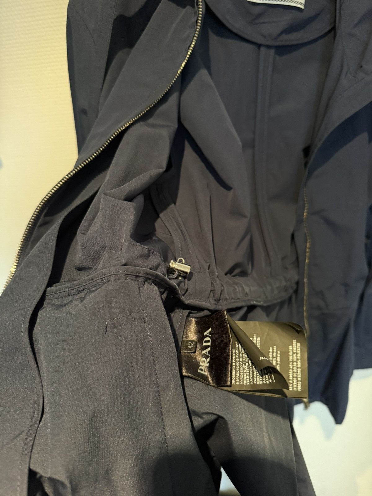Prada Prada Hooded Raincoat Navy Technical Jacket Size S (IT 42) Size S / US 4 / IT 40 - 11 Thumbnail