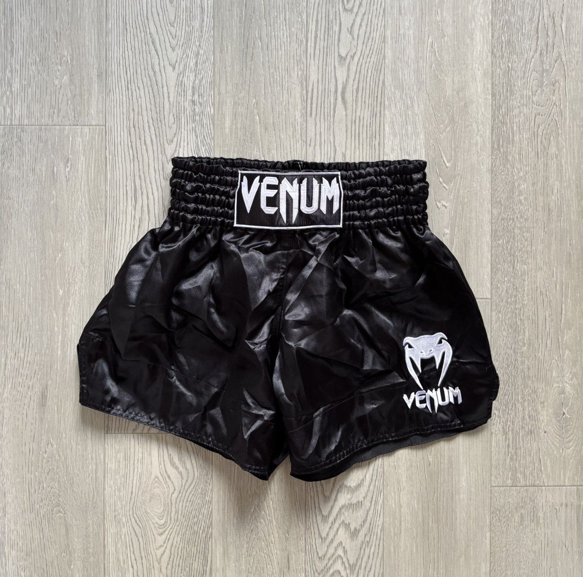 Japanese Brand × Vintage Muay Thai Venum Boxing Shorts Y2K Size US 32 / EU 48 - 1 Thumbnail