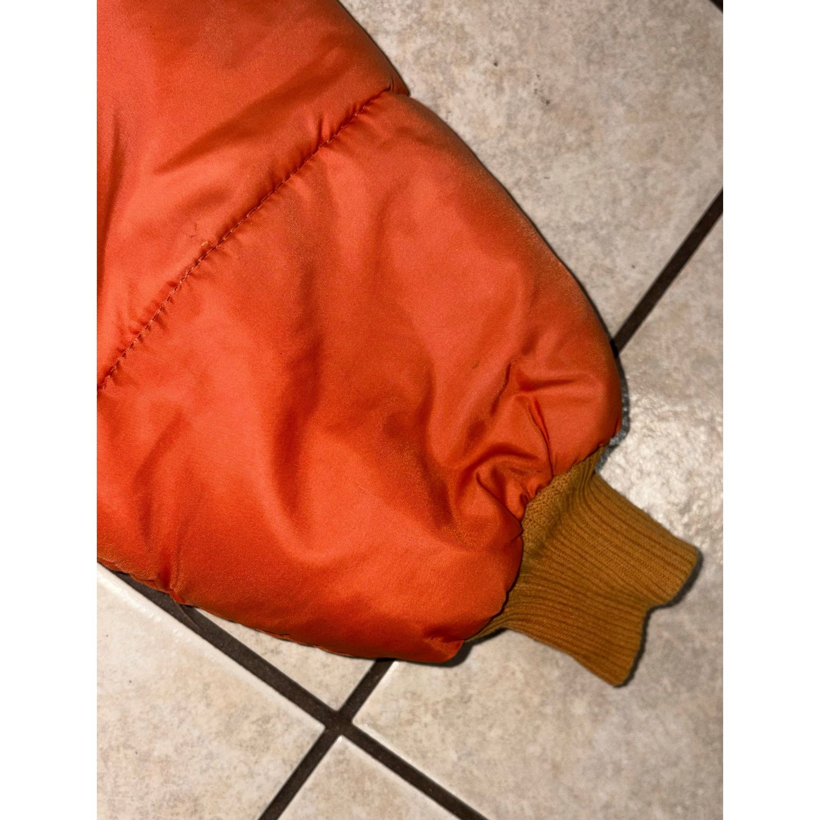 Vintage Vintage puffer zip jacket orange waterproof polyester M Size US M / EU 48-50 / 2 - 8 Thumbnail
