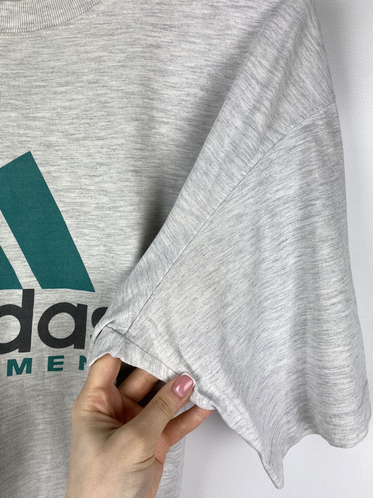 Vintage Adidas Equipment vintage men’s big logo t shirt size Xl Size US XL / EU 56 / 4 - 10 Thumbnail