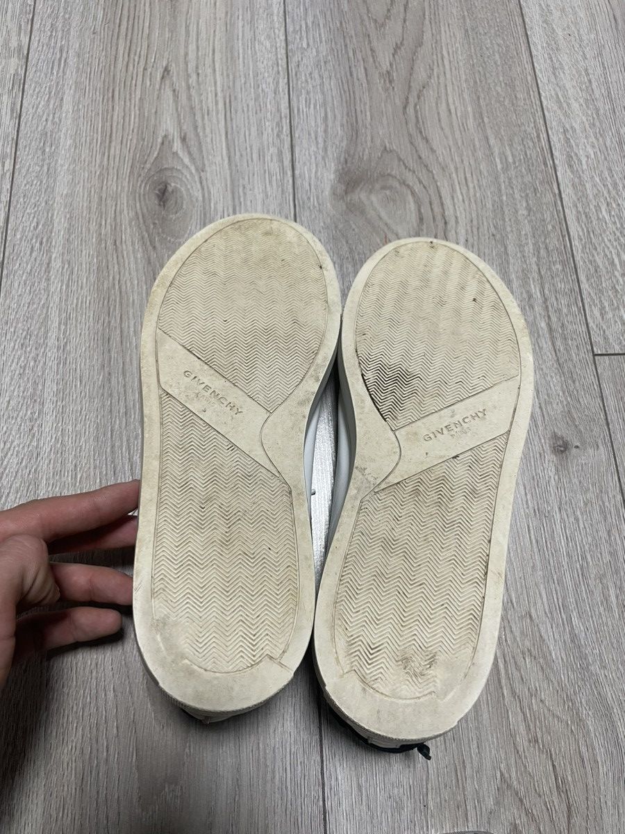 Givenchy Givenchy Urban Street Low White Leather Sneakers Size US 9.5 / EU 42-43 - 7 Thumbnail