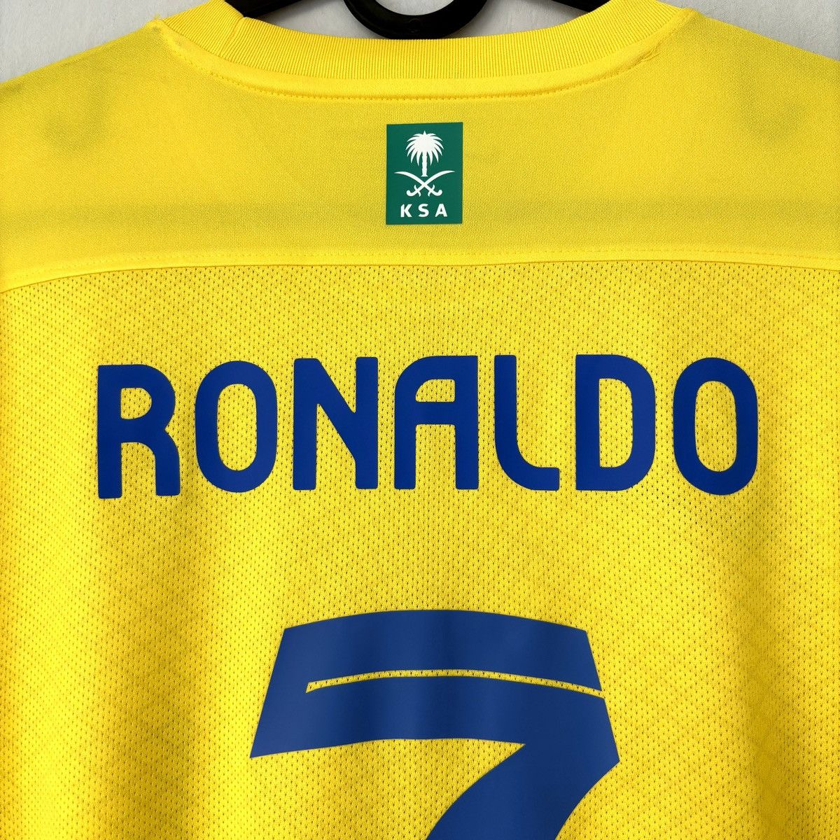 Nike NEW 2023 2024 Al Nassr Ronaldo Nike Home Kit Soccer Jersey L Size US L / EU 52-54 / 3 - 13 Thumbnail