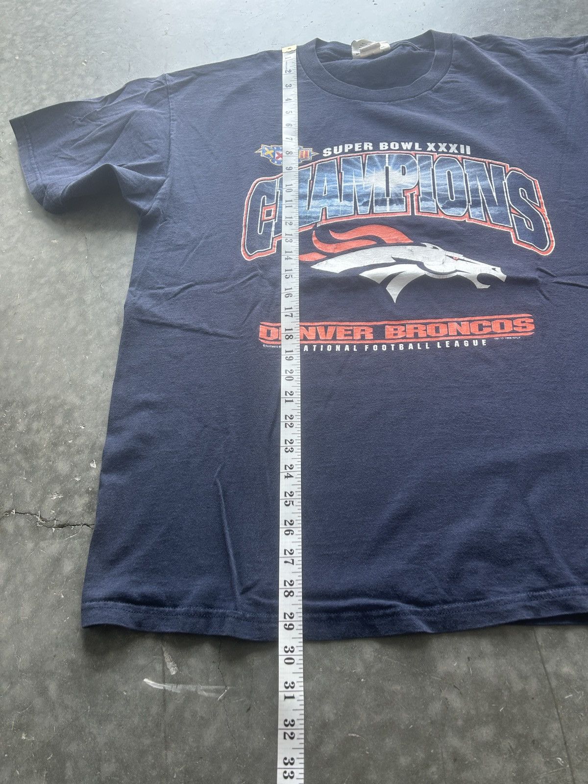 NFL × Vintage Vintage Y2K Denver Broncos Super Bowl Champions Graphic Tee Size US XL / EU 56 / 4 - 7 Thumbnail
