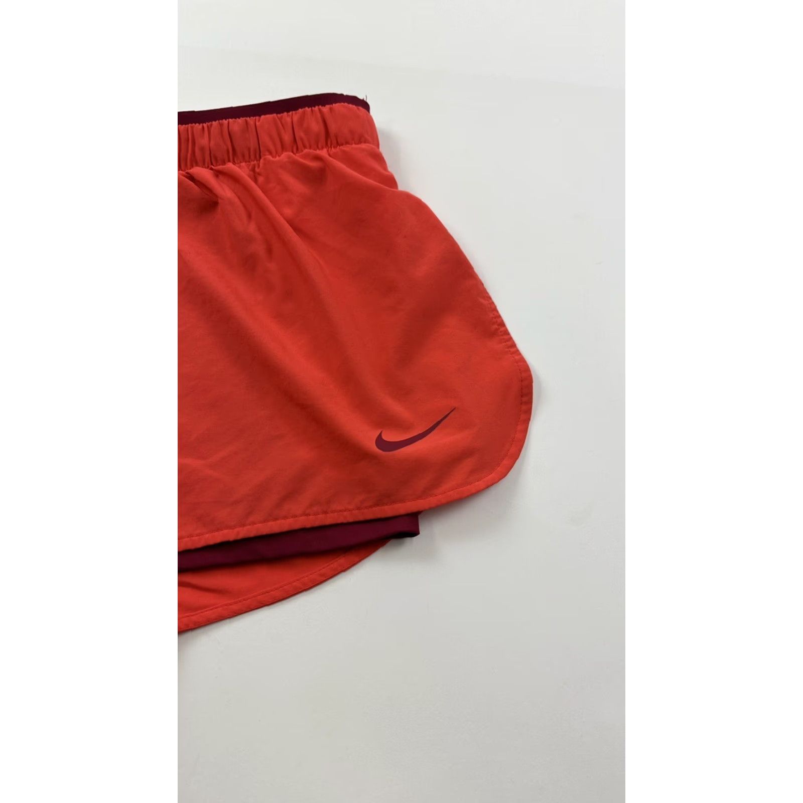 Nike Nike Shorts Women’s XL Orange 3in Dri-Fit Athletic Cross Training Running Gym Women Size 40" / US 18 - 3 Thumbnail