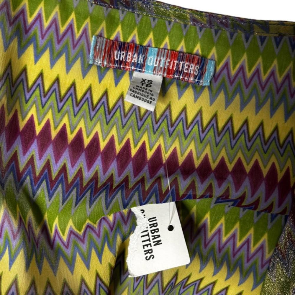 Urban Outfitters Urban Outfitters l NWT Kary Keyhole Tie-back Top XS Size XS / US 0-2 / IT 36-38 - 7 Thumbnail