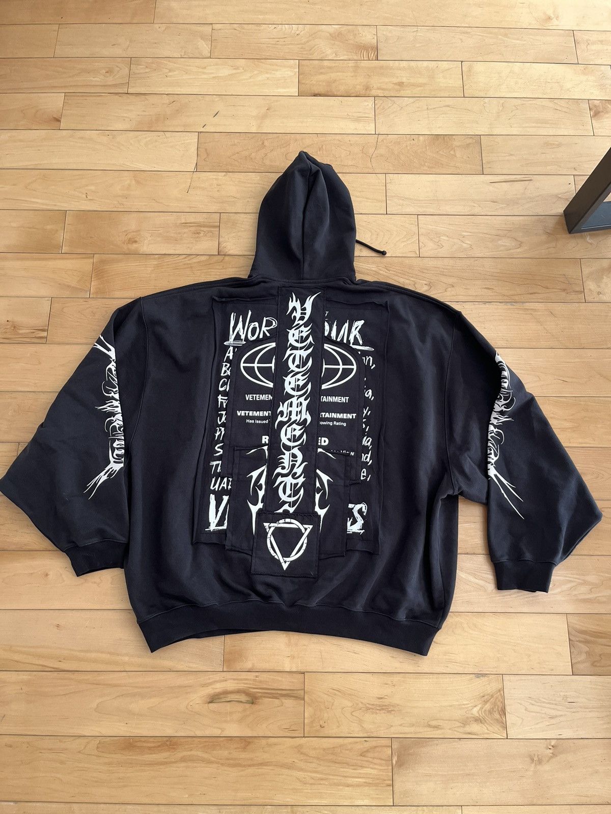 Pressure Vessels Vetements Total Darkness Hoodie Vetements Metal