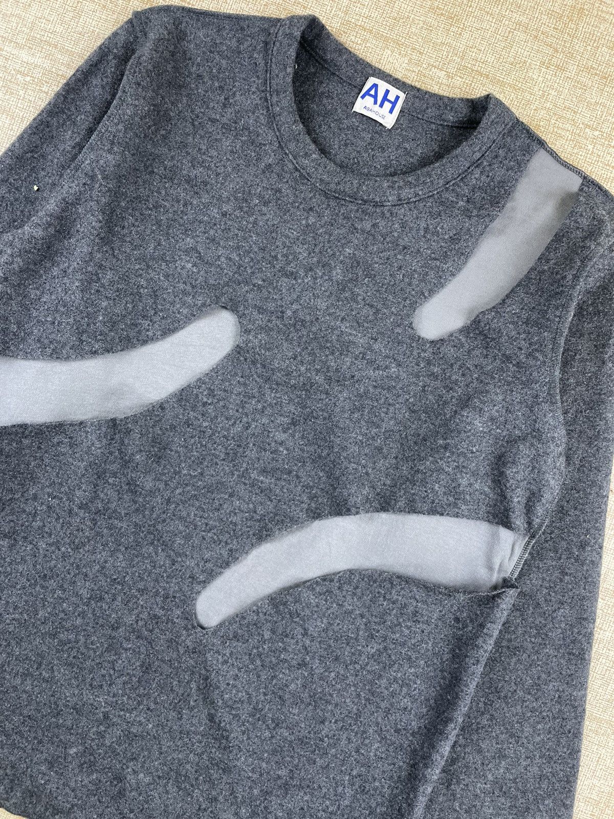 ABAHOUSE × Japanese Brand × Vintage VINTAGE ABAHOUSE AH Japanese Brand Ripped Design Sweatshirt Size US M / EU 48-50 / 2 - 5 Thumbnail