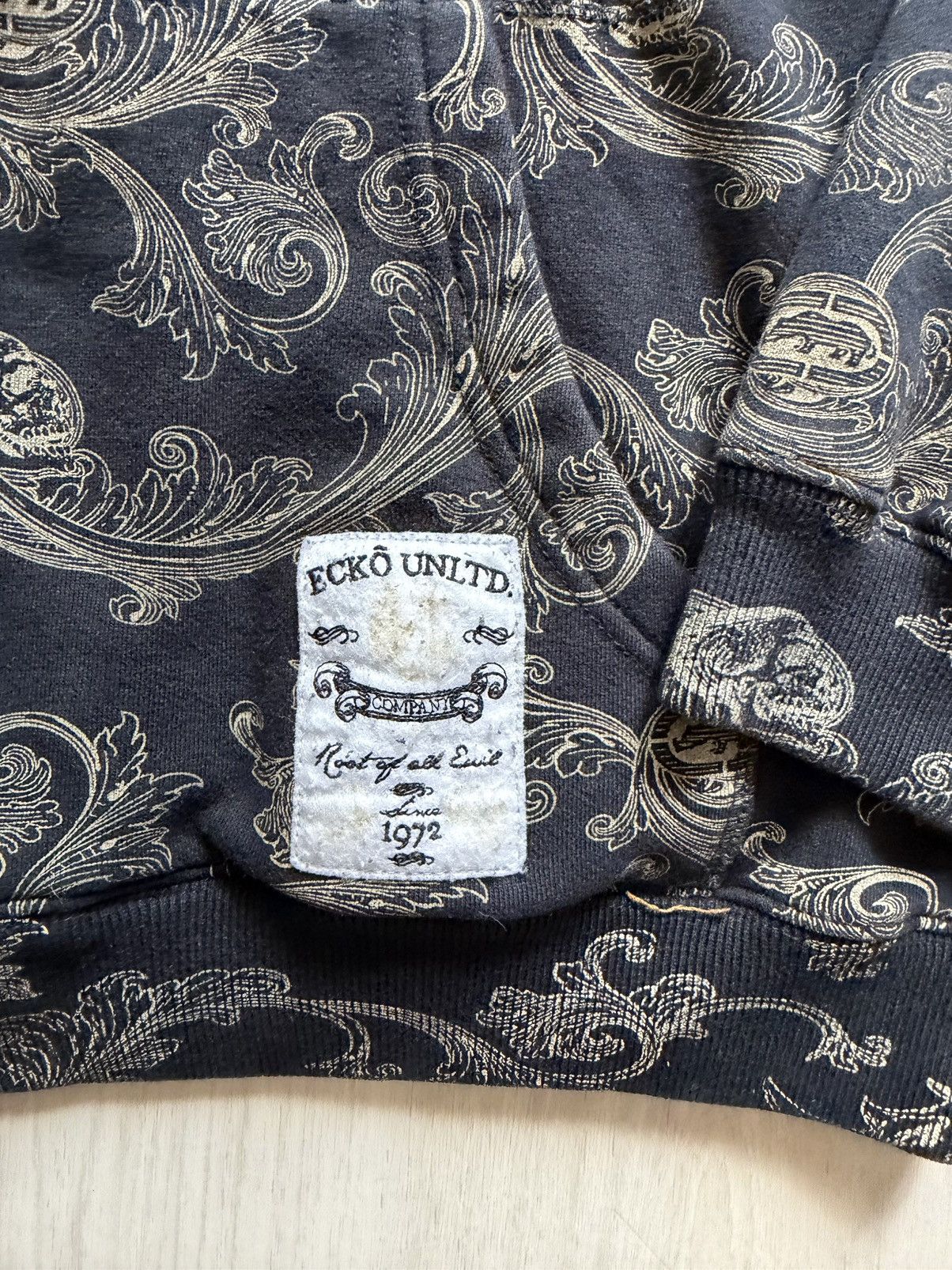 Ecko Unltd. Y2K Ecko Unltd Skull Scroll AOP Zip Sz M Cyber Goth Grunge Size US M / EU 48-50 / 2 - 4 Thumbnail