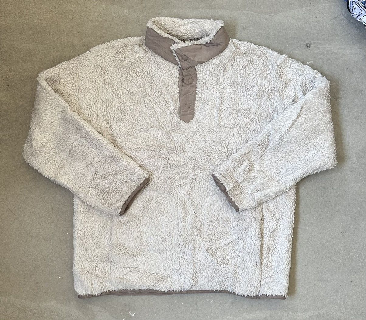 UNIQLO X WHITE MOUNTAINEERING FLEECE SWEATER