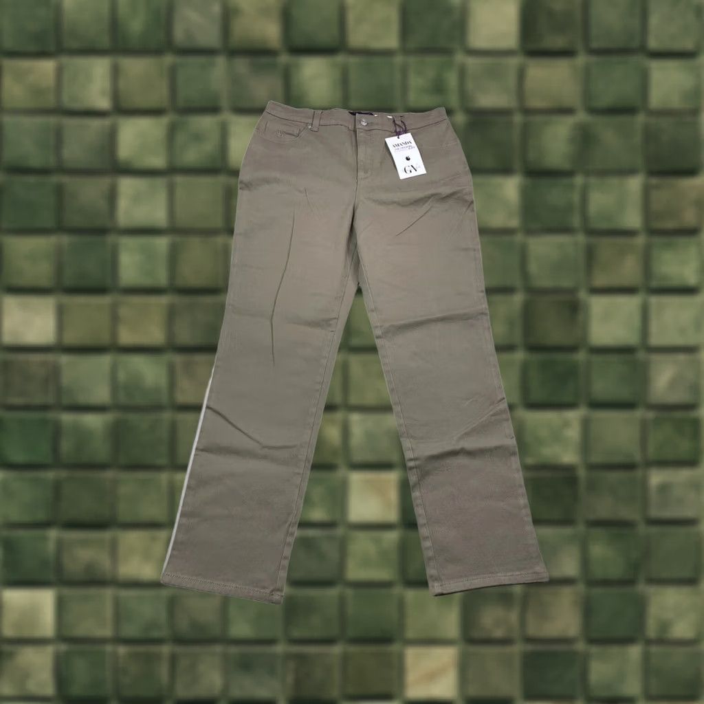 Gloria Vanderbilt Gloria Vanderbilt Amanda Slimming Jean Womens Classic Rise Tapered Beige Size 8 Denim Cotton Blend Zip Mid 8.5-10.5 Mens? Women? Size 30" / US 8 / IT 44 - 1 Thumbnail