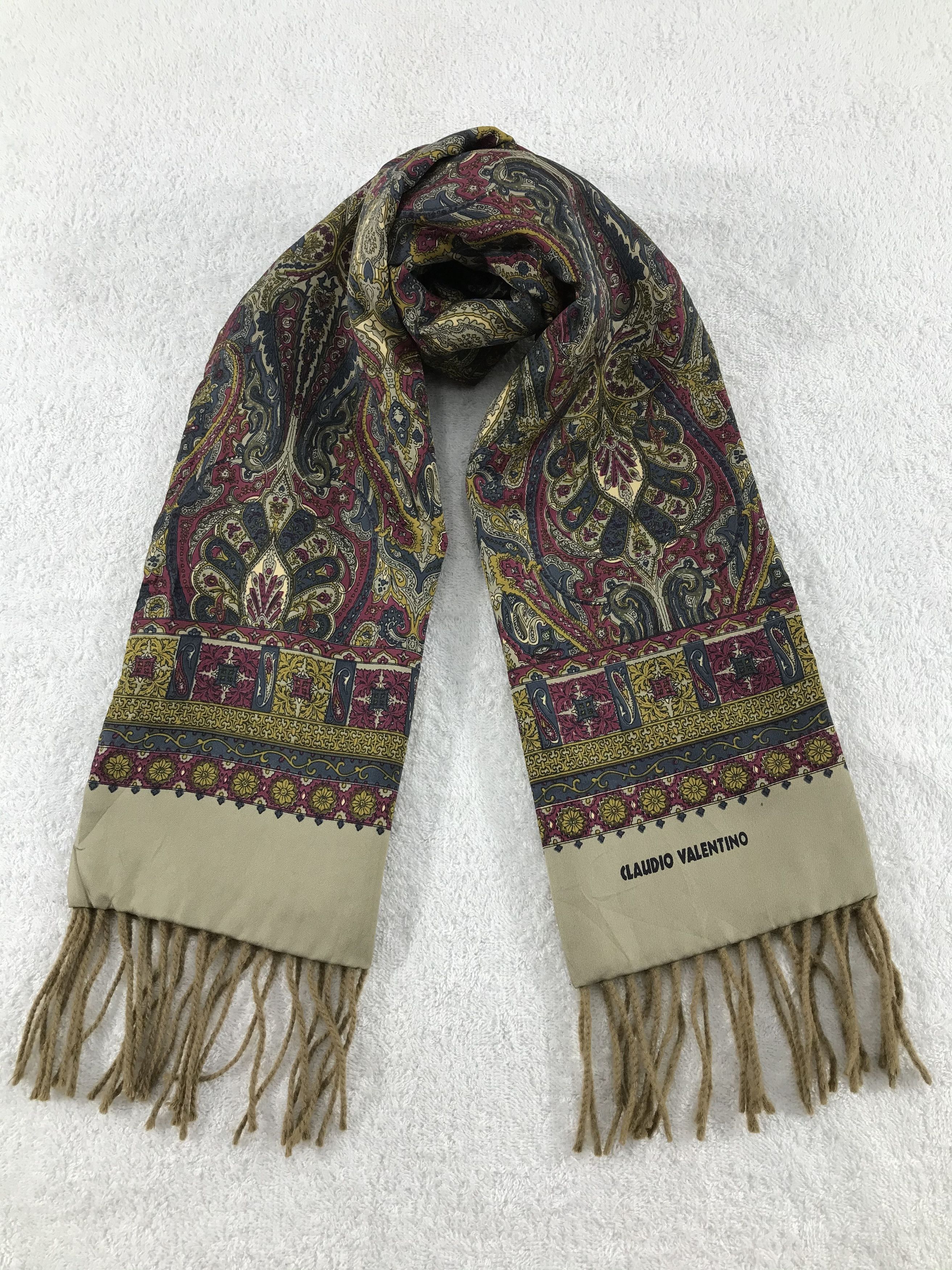 Vintage Valentino Scarf / Muffler / Neckwear - WW1234 Size ONE SIZE - 1 Thumbnail