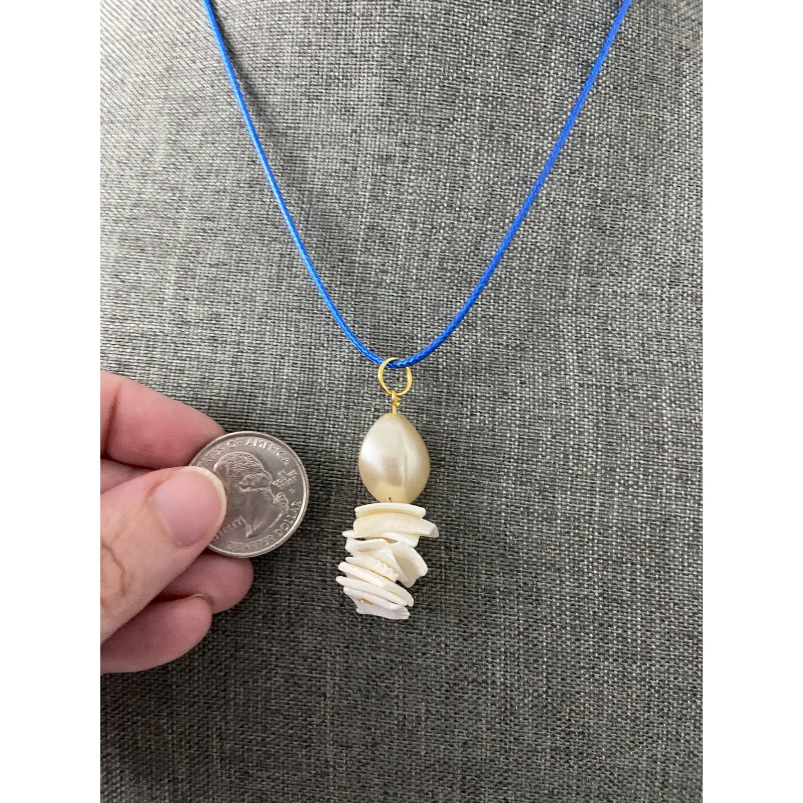 Handmade Faux pearl and shell pendant necklace Size ONE SIZE - 2 Thumbnail