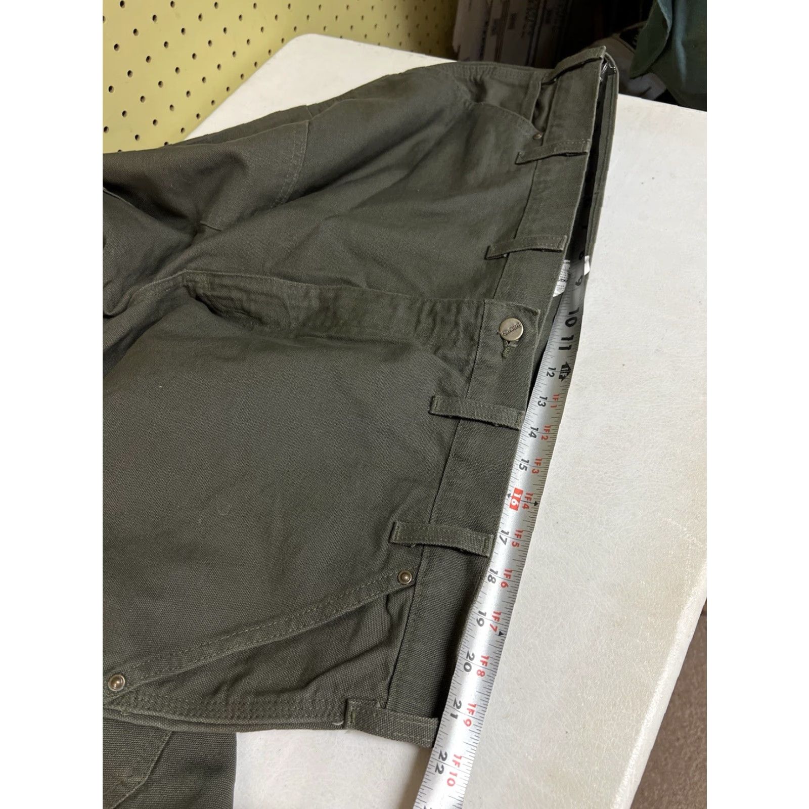 Carhartt VINTAGE Carhartt Pants 44x32 Mens Green Double Knee Dungaree Fit B136 MOS Classic Straight Leg Carpenter Casual Workwear 44 Green Mens Size US 44 / EU 60 - 6 Thumbnail