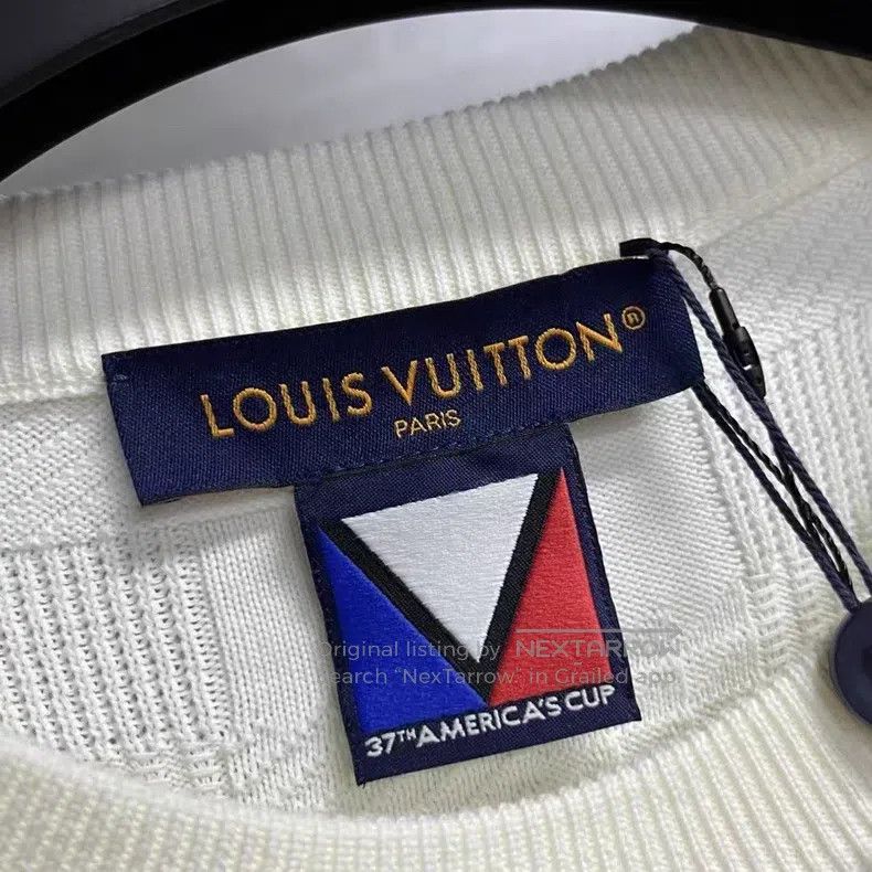 Louis Vuitton Louis Vuitton 24 latest white monogram jacquard crewneck c Size US L / EU 52-54 / 3 - 2 Thumbnail