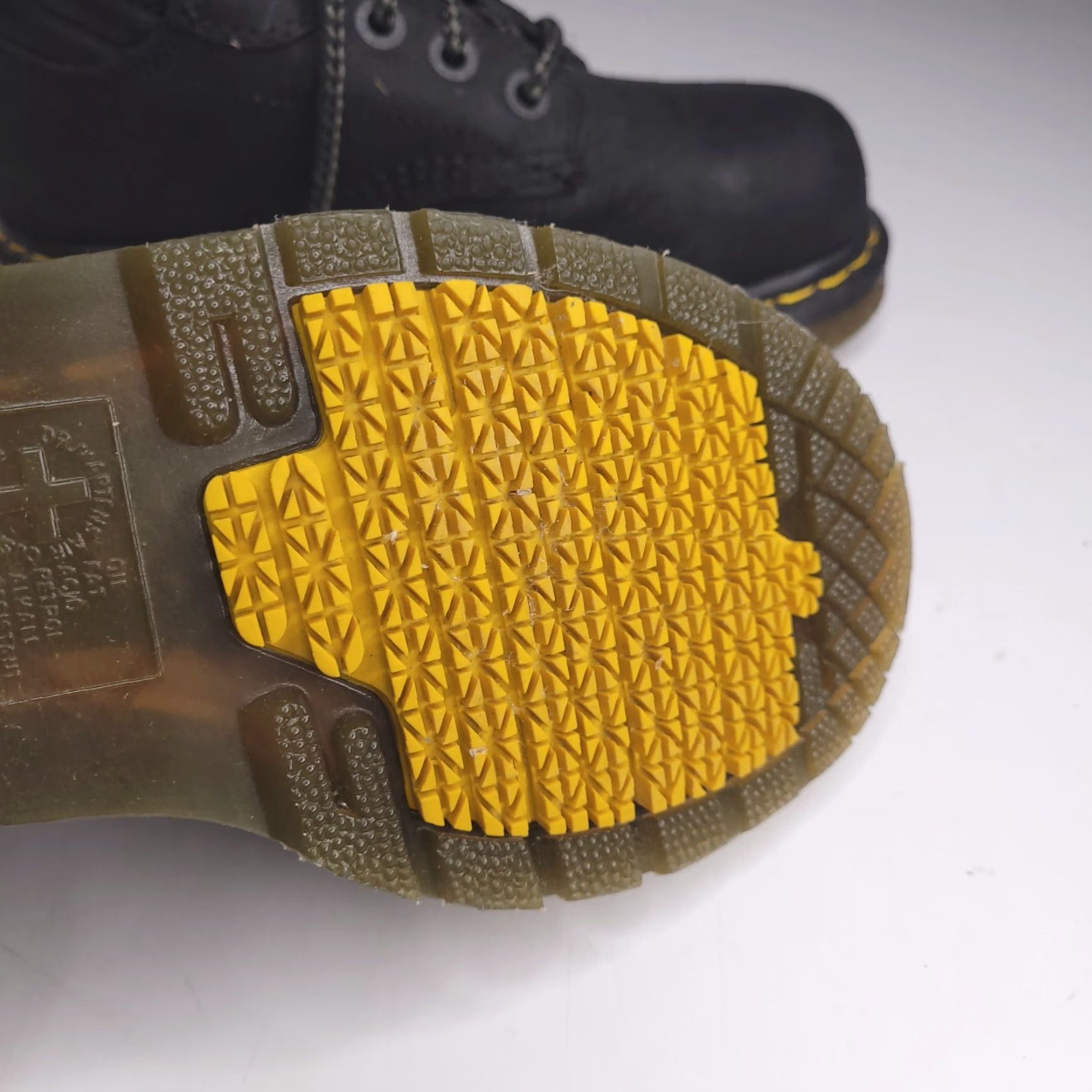 Dr. Martens Dr. Martens Boots Womens 5 Black Leather Hynine Street AW004 Womens Bootie 5 Black Vintage? No Vintage Size US 5 / IT 35 - 5 Thumbnail