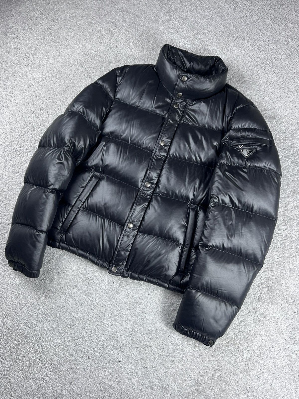 Prada Prada Black Shiny Triangle Down Puffer Jacket Size M Size US M / EU 48-50 / 2 - 2 Thumbnail