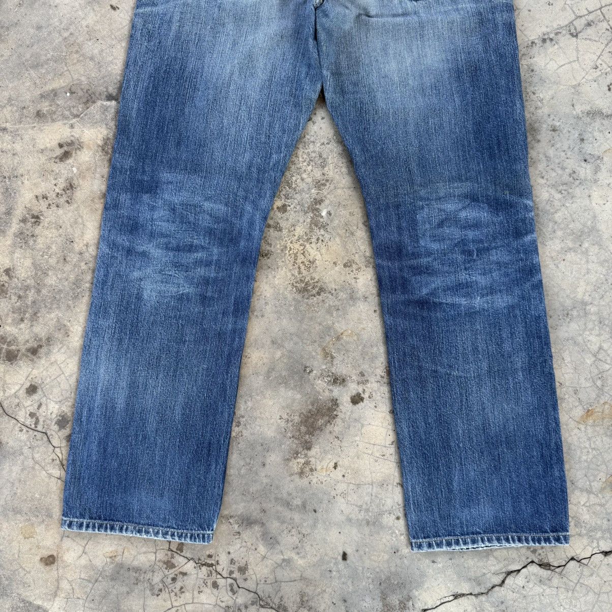 Japanese Brand VINTAGE JAPANESE FADED RIPPED JEANS DENIM PANTS Size US 34 / EU 50 - 9 Thumbnail