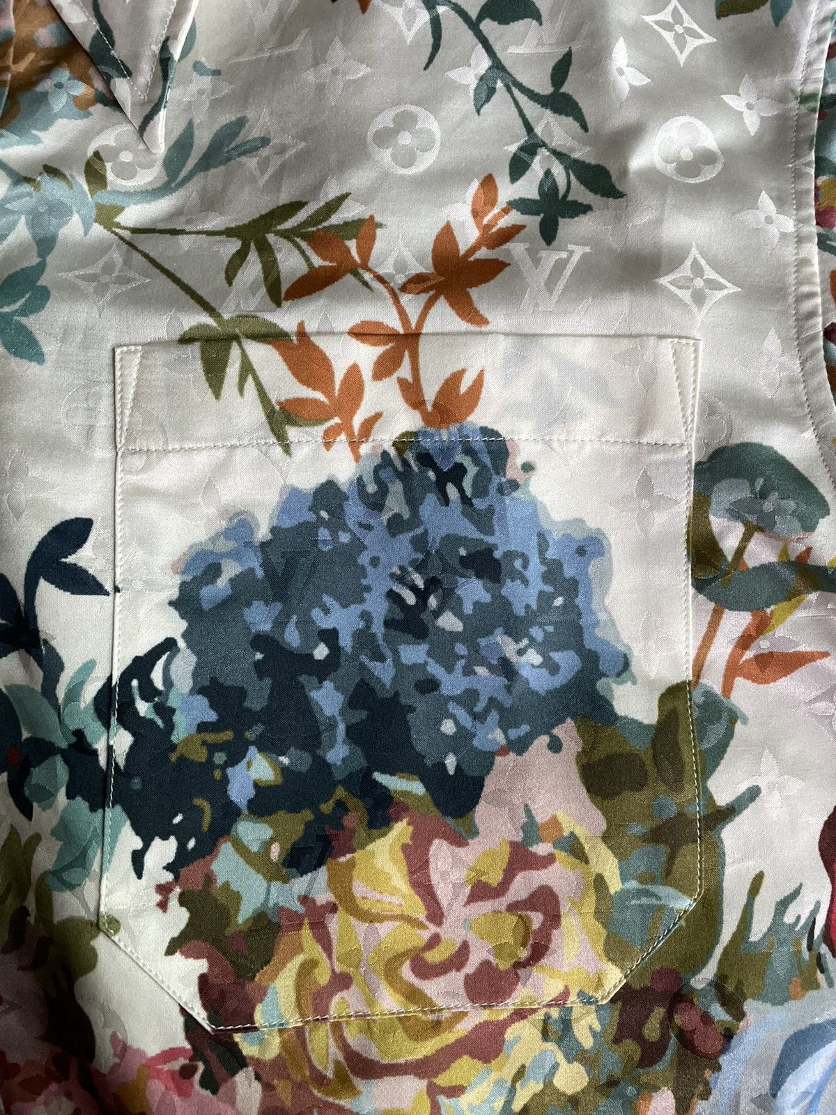 Louis Vuitton Louis Vuitton Monogram Flower Silk Shirt Size US M / EU 48-50 / 2 - 3 Thumbnail
